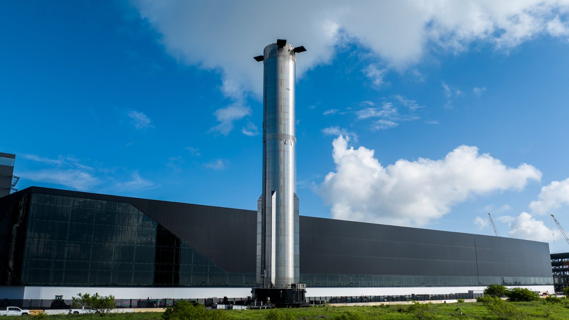 SPACEX-STARSHIP-SUPER-HEAVY-FLIGHT-5-1920x1080.jpeg