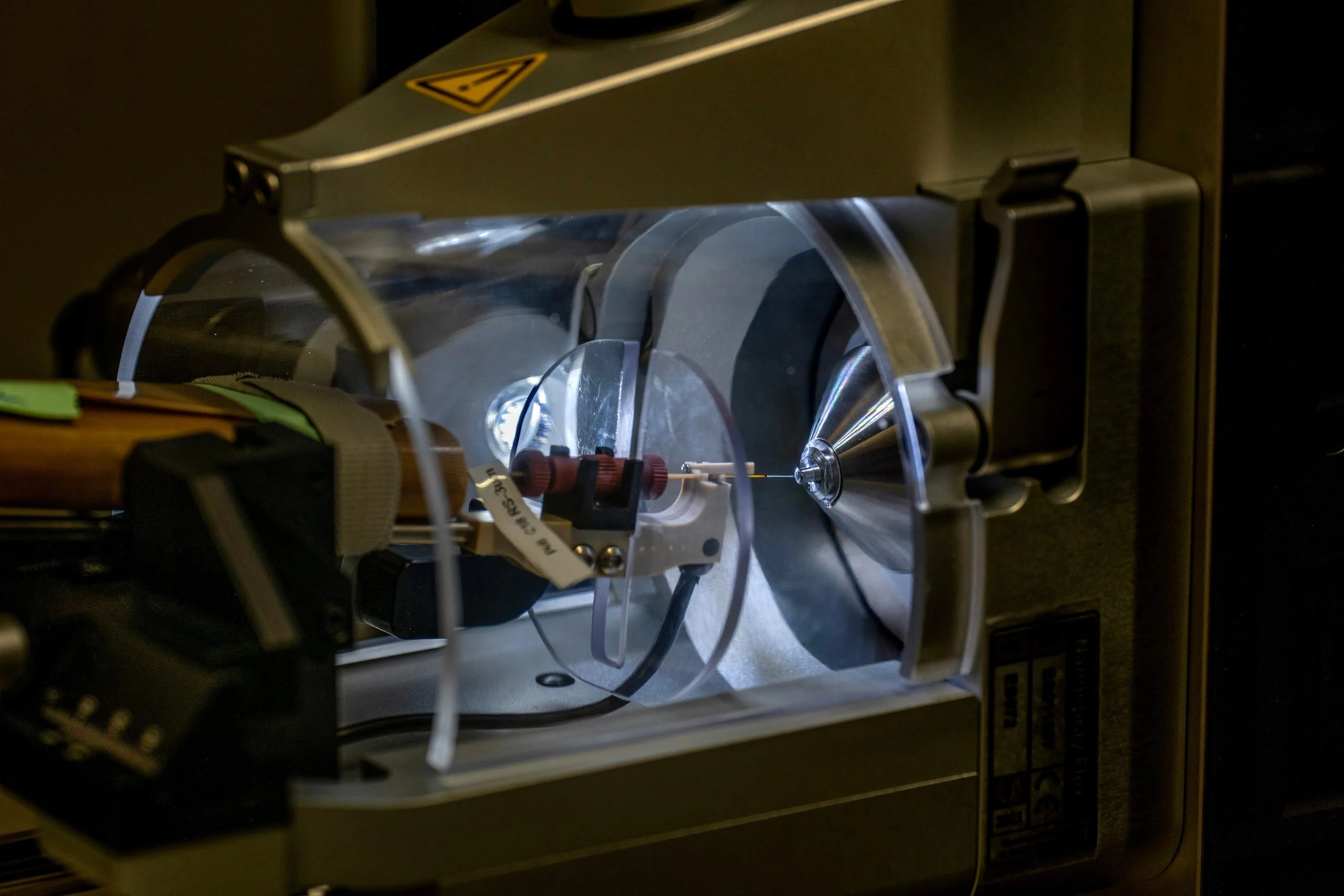 Mass-Spectrometer-Sugar-Molecules-scaled_jpg_92.jpg