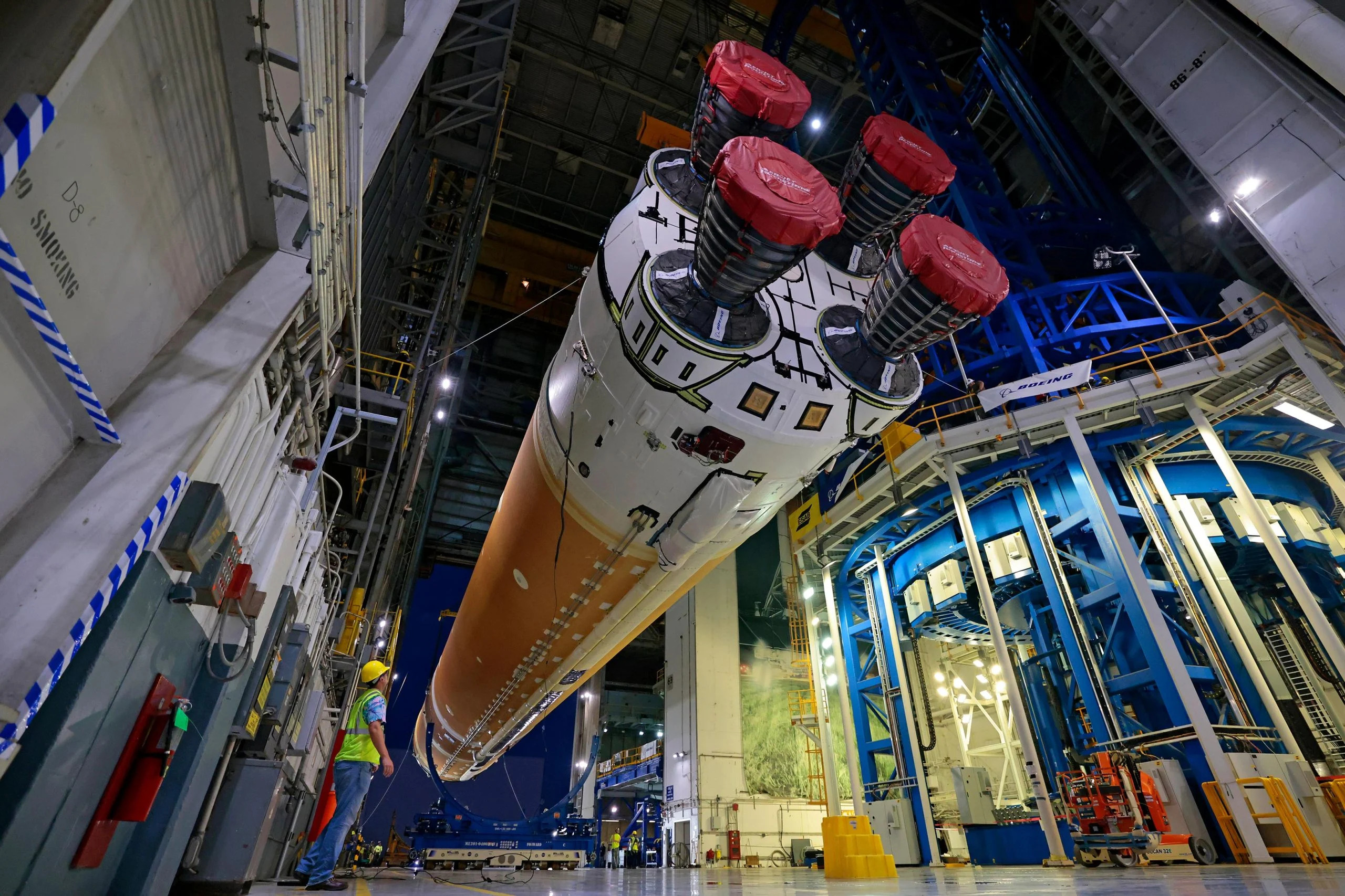 NASA-Space-Launch-System-Core-Stage-Prepares-Move-Pegasus-Barge-scaled_jpg_92.jpg