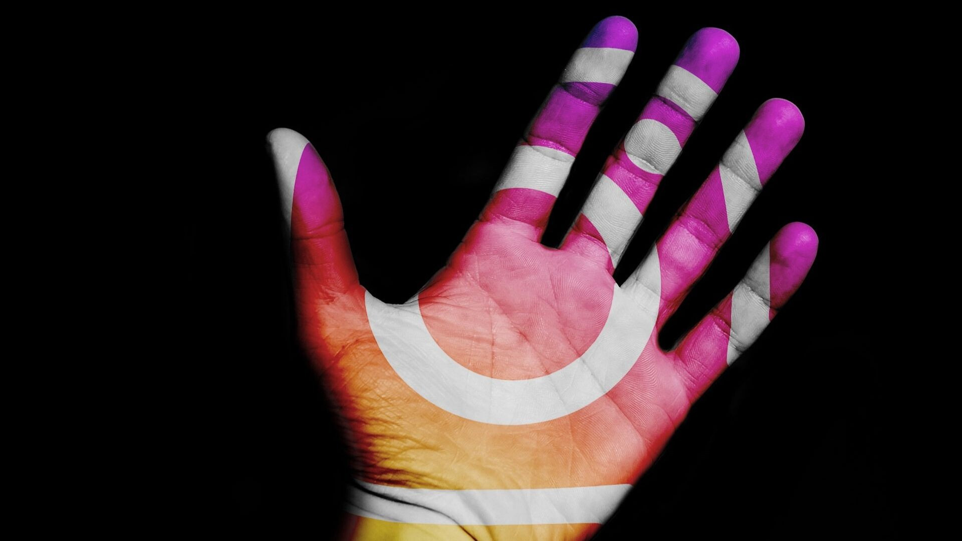 1705744327_instagram_hand_logo_jpg_92.jpg