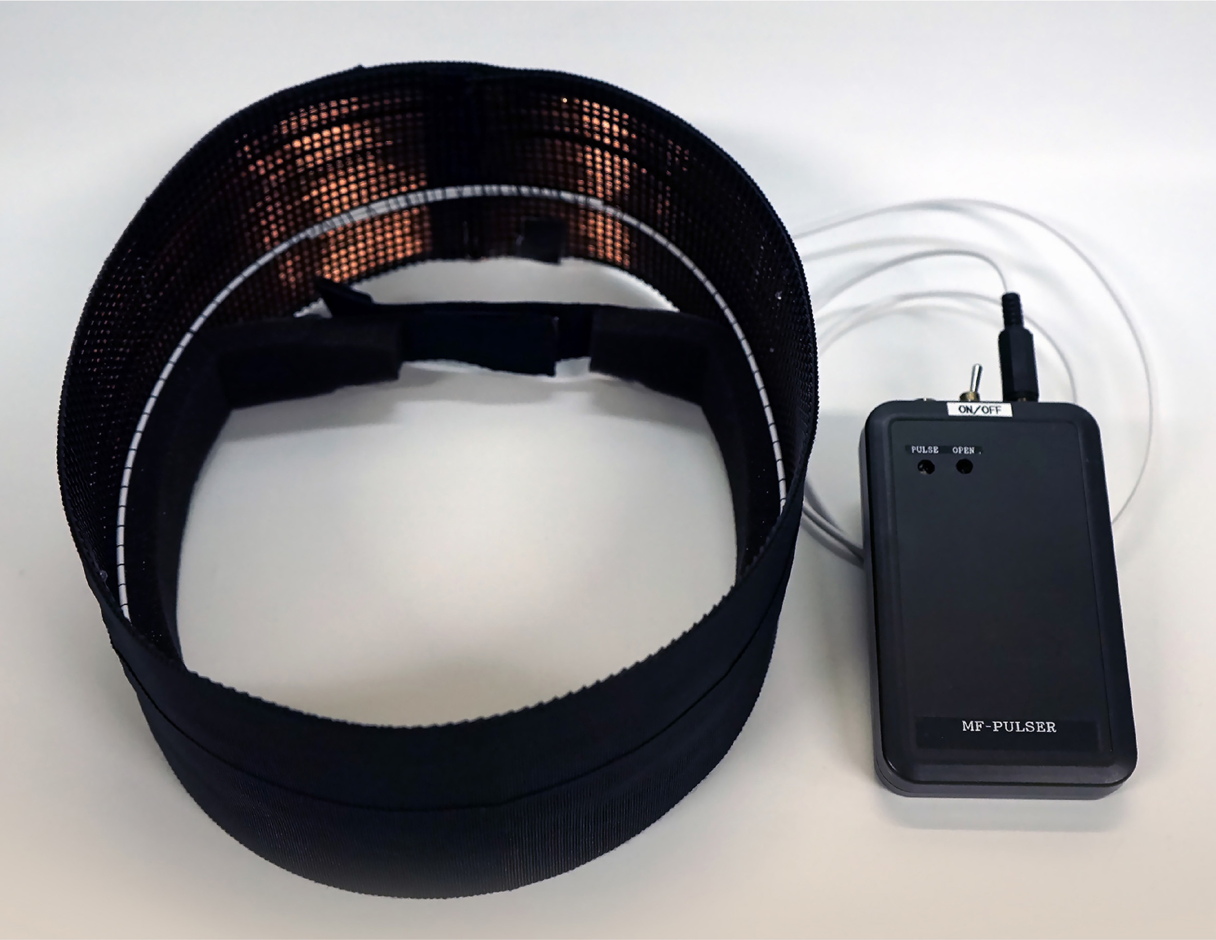 Head-Mounted-Magnetic-Field-Device_jpg.jpg
