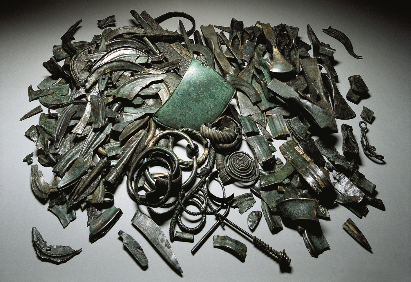 Scrap-Hoard-Discovered-in-Weisig_jpg.jpg