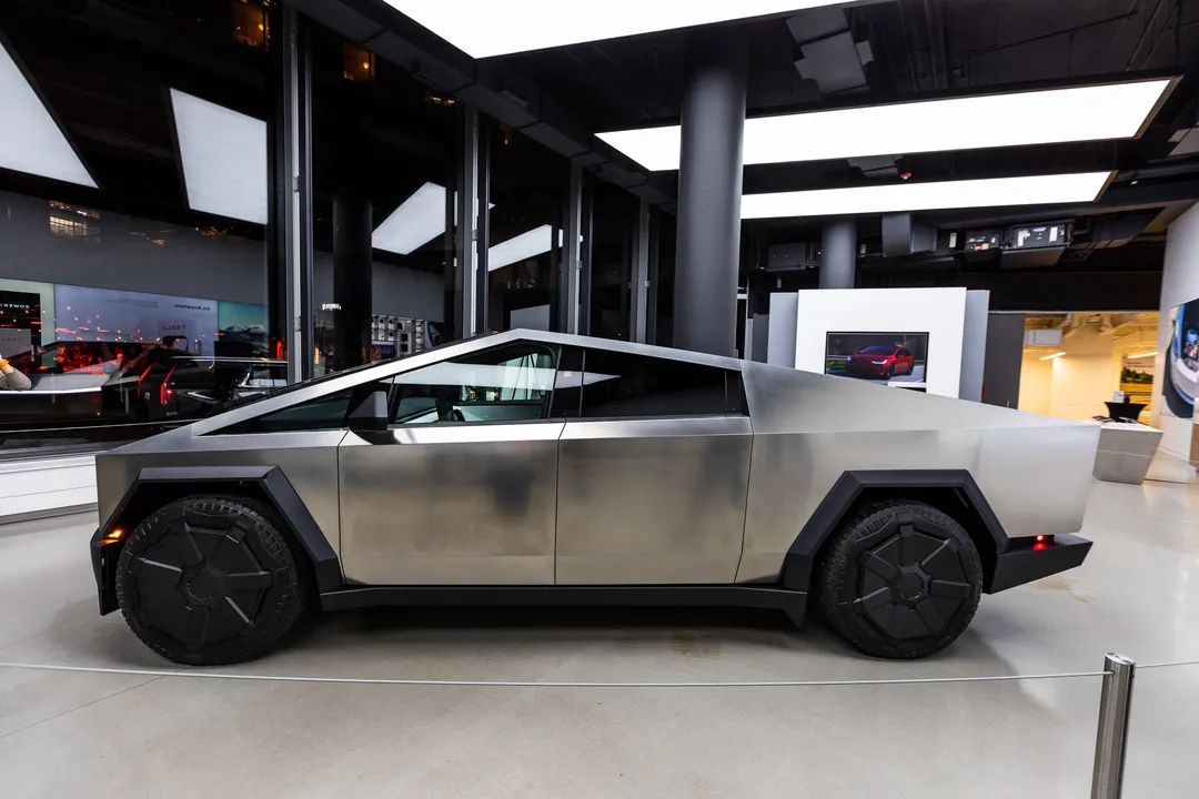 236938_Tesla_showroom_Cyber_Truck_AKrales_0177_jpg.jpg