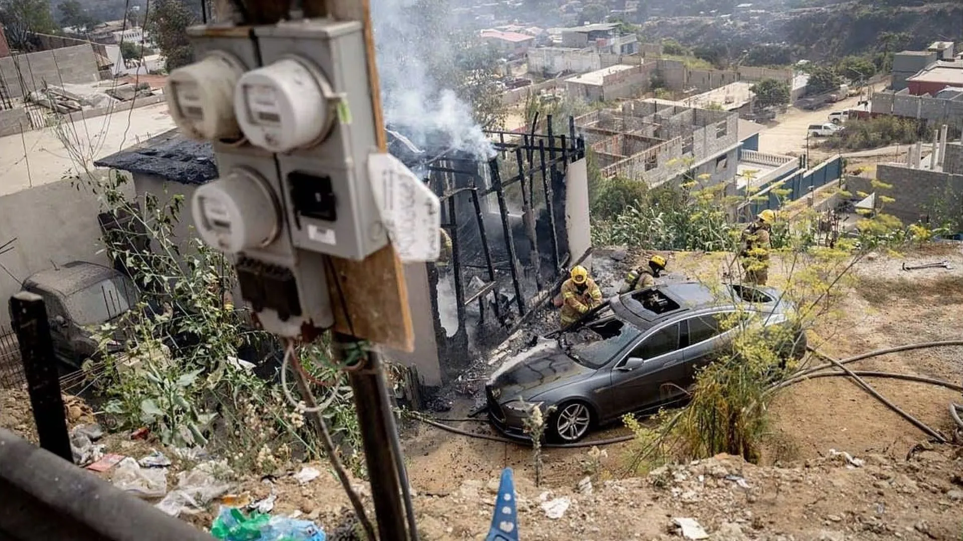 Tijuana-Model-S-house-fire-02-by-Omar-Martinez-Noyola-of-cuartoscuro.webp