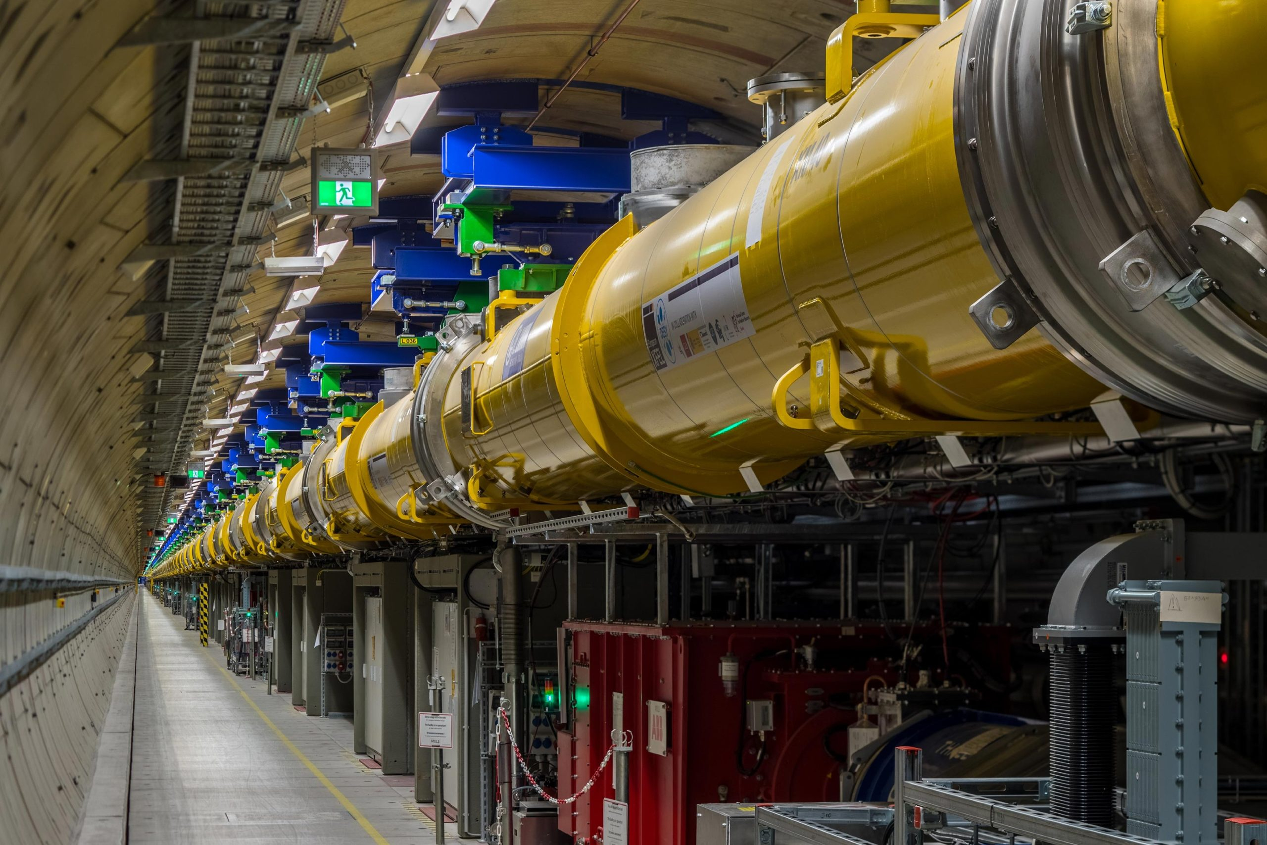 XFEL-Accelerator-Section-scaled_jpg.jpg