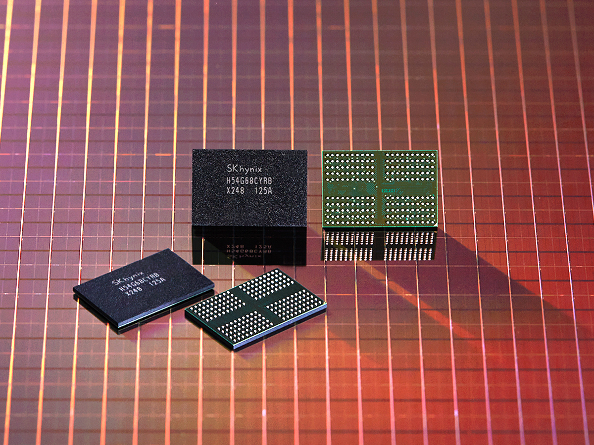 Figure-1.-SK-hynix-Starts-Mass-Production-of-1anm-DRAM-Using-EUV-Equipment.jpg