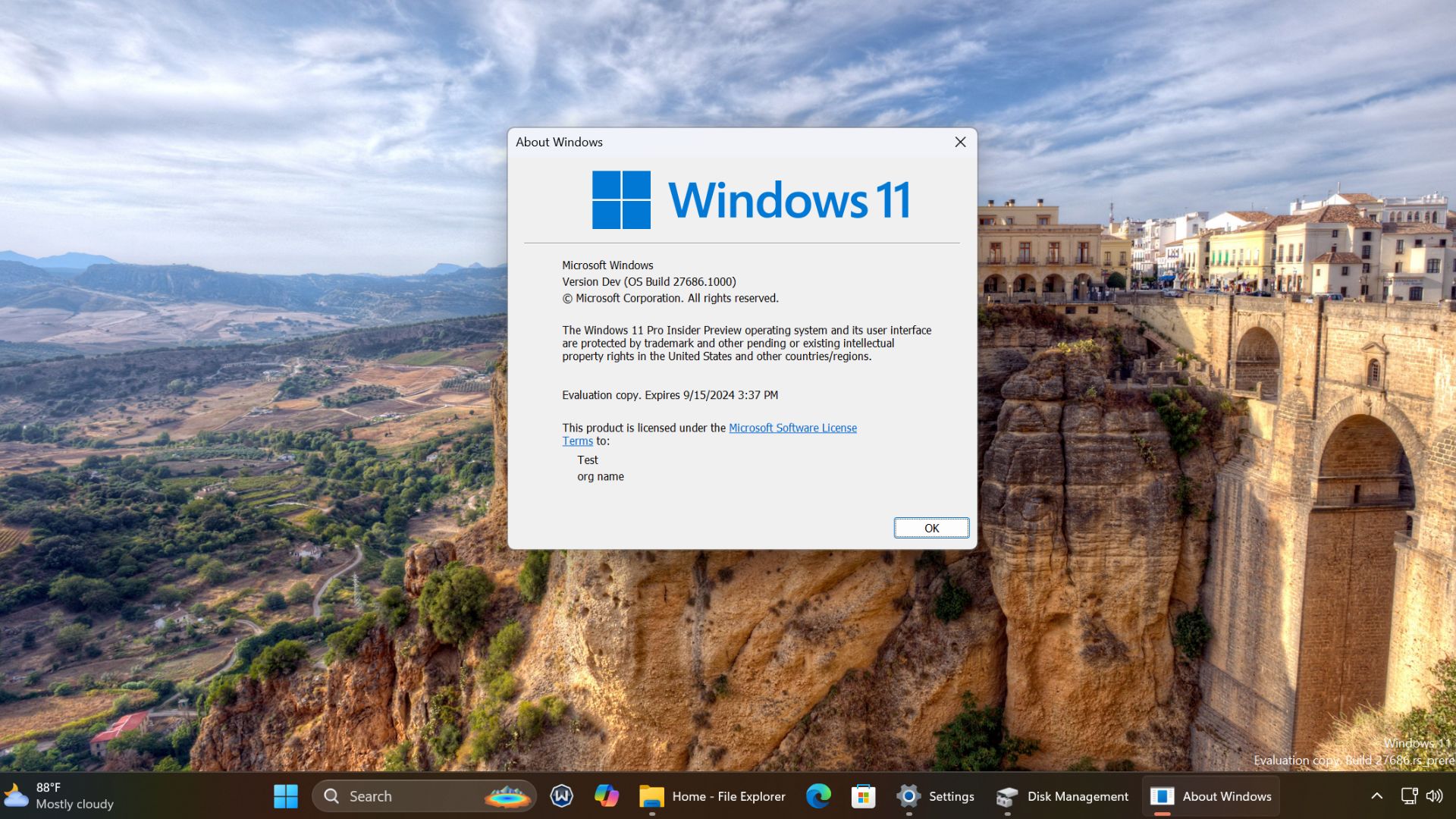Windows-11-Build-27686-boosts-FAT32-size-limit-improves-Sandbox-.jpg