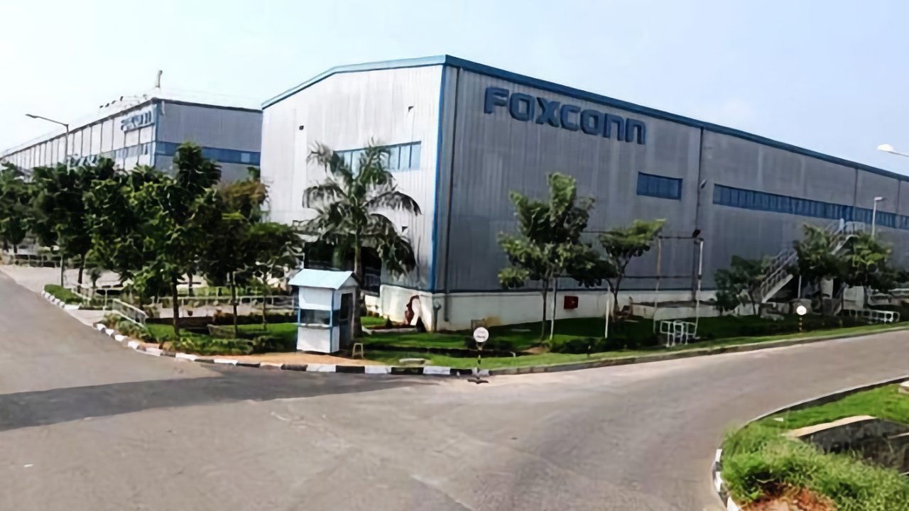 60723-124998-56614-115091-46275-90150-000-lead-Foxconn-xl-xl-xl.jpg