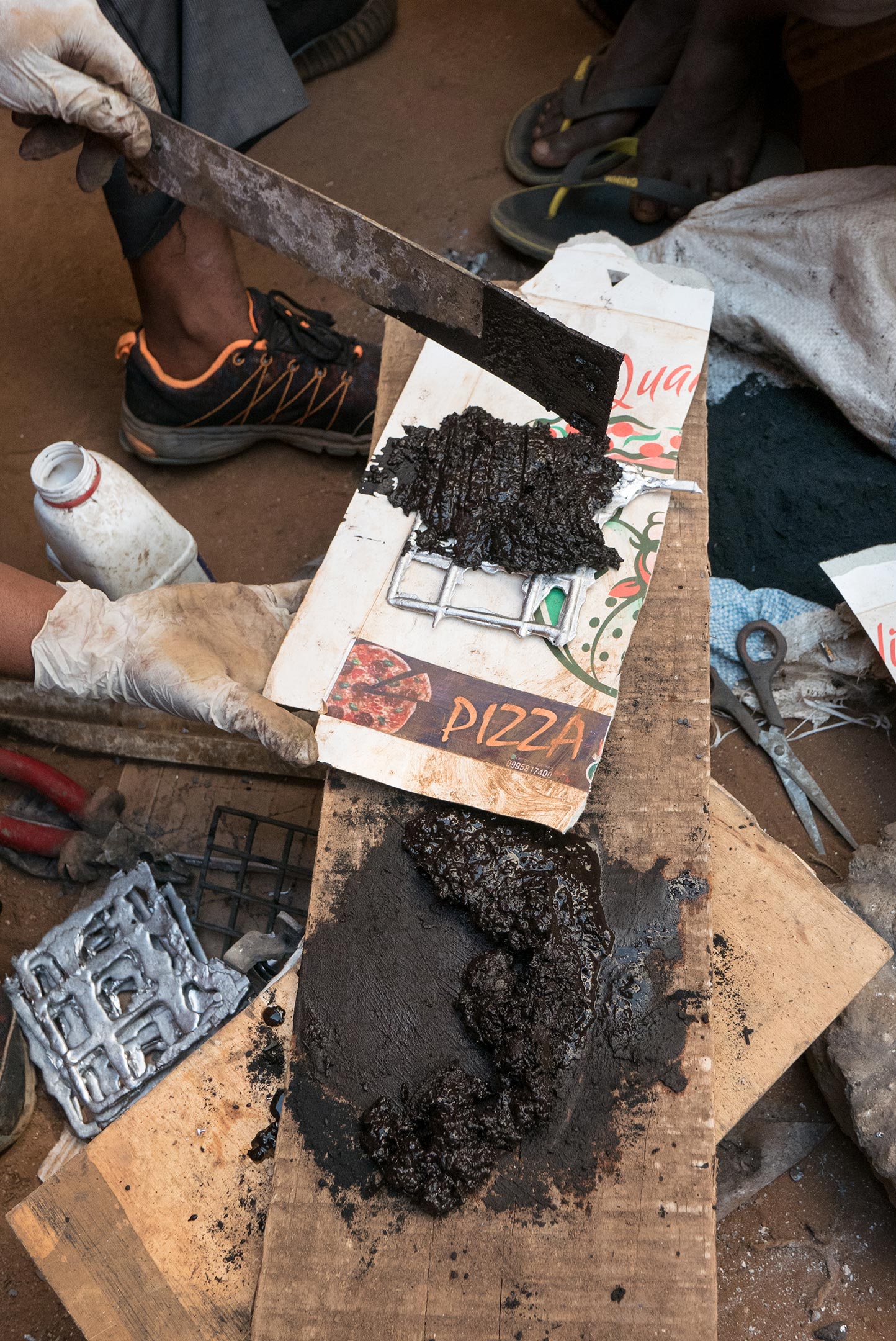 Lead-Acid-Battery-Waste-on-Pizza-Box.jpg