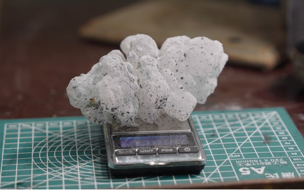 Weighing-a-Hailstone.jpg