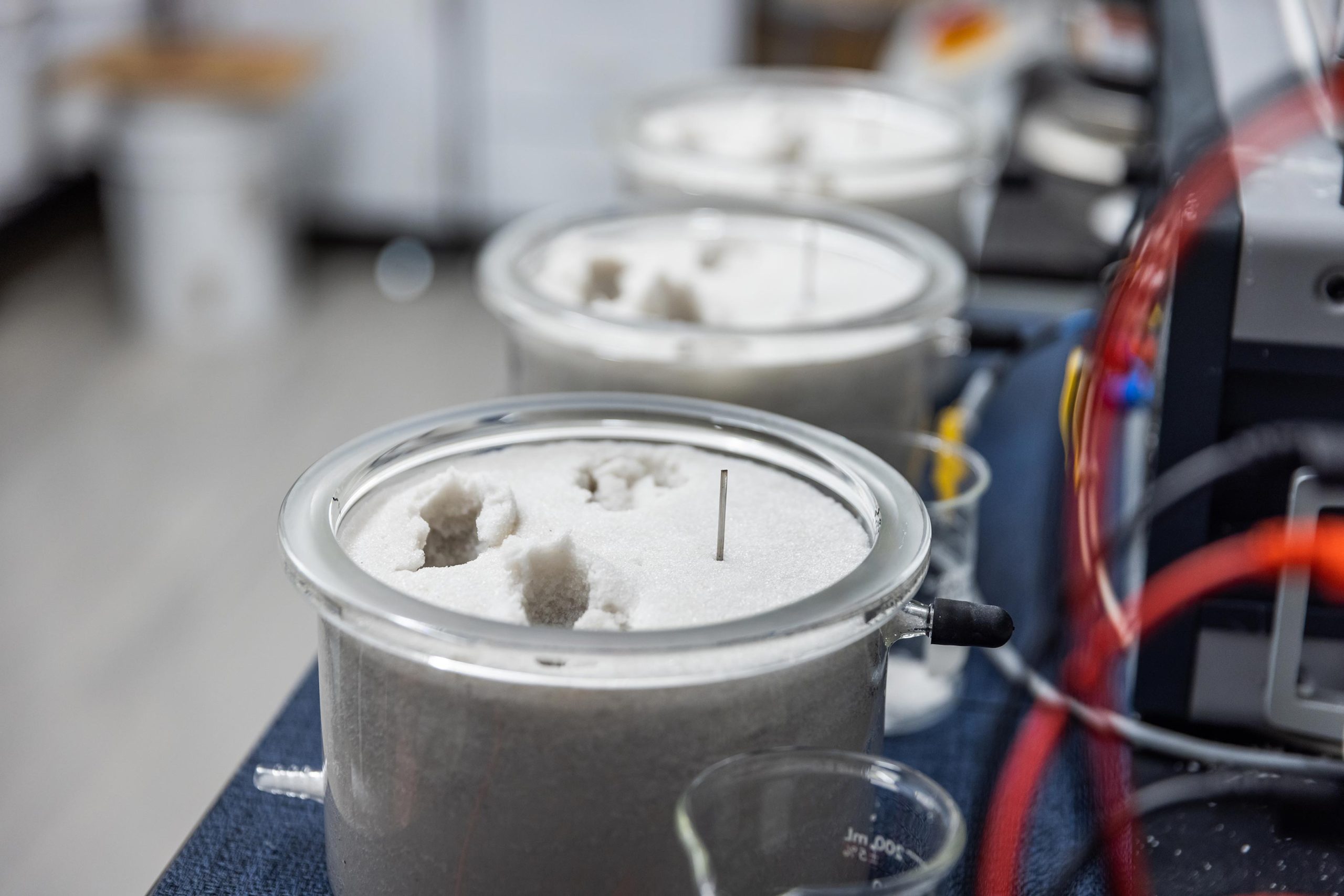 Sand-Electrodeposition-Process-scaled.jpg