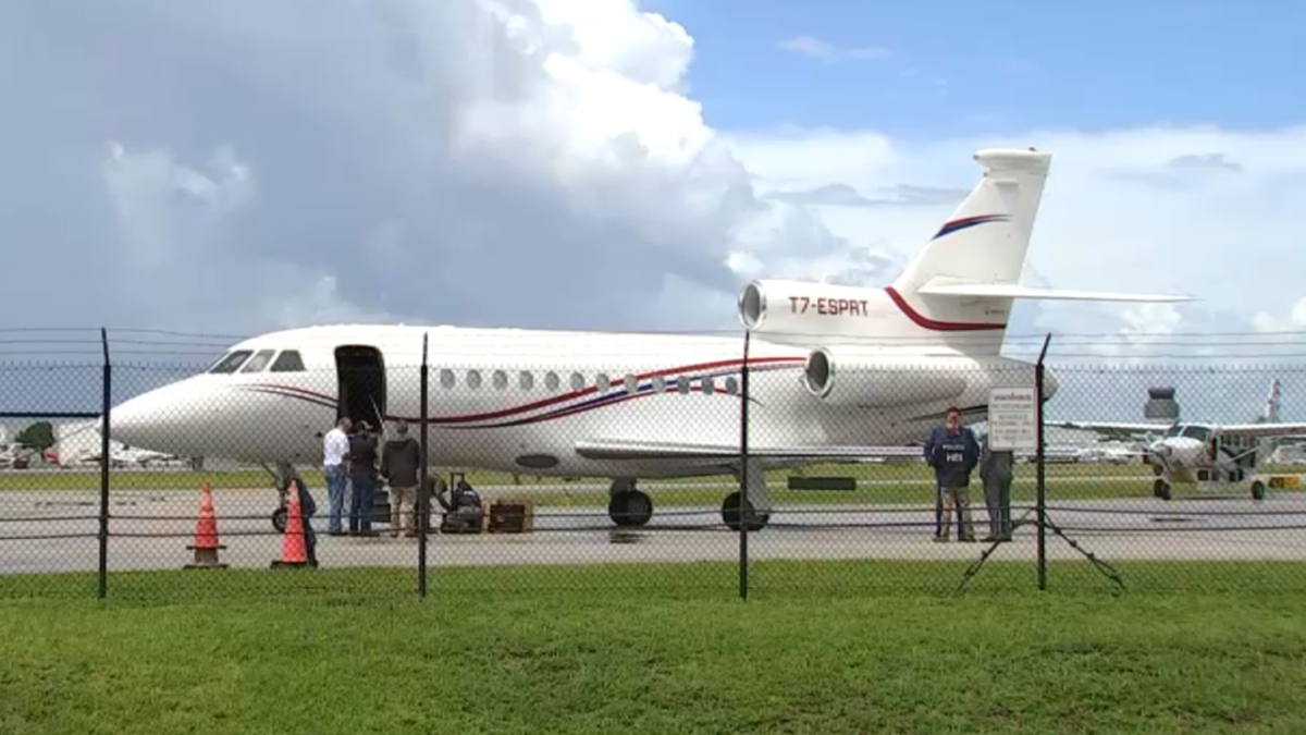 nicolas-maduro-plane.webp