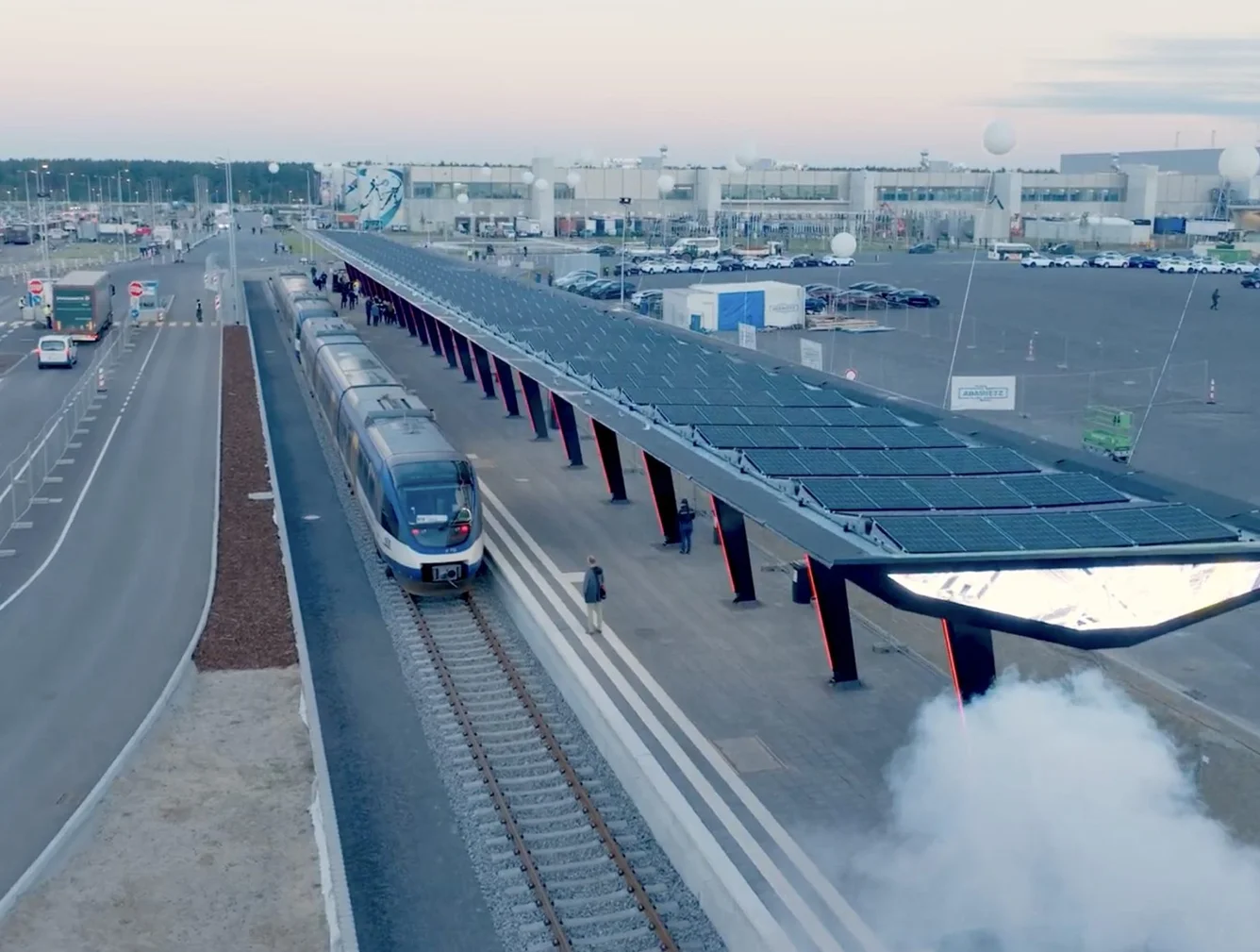 giga-berlin-giga-train-scaled.webp