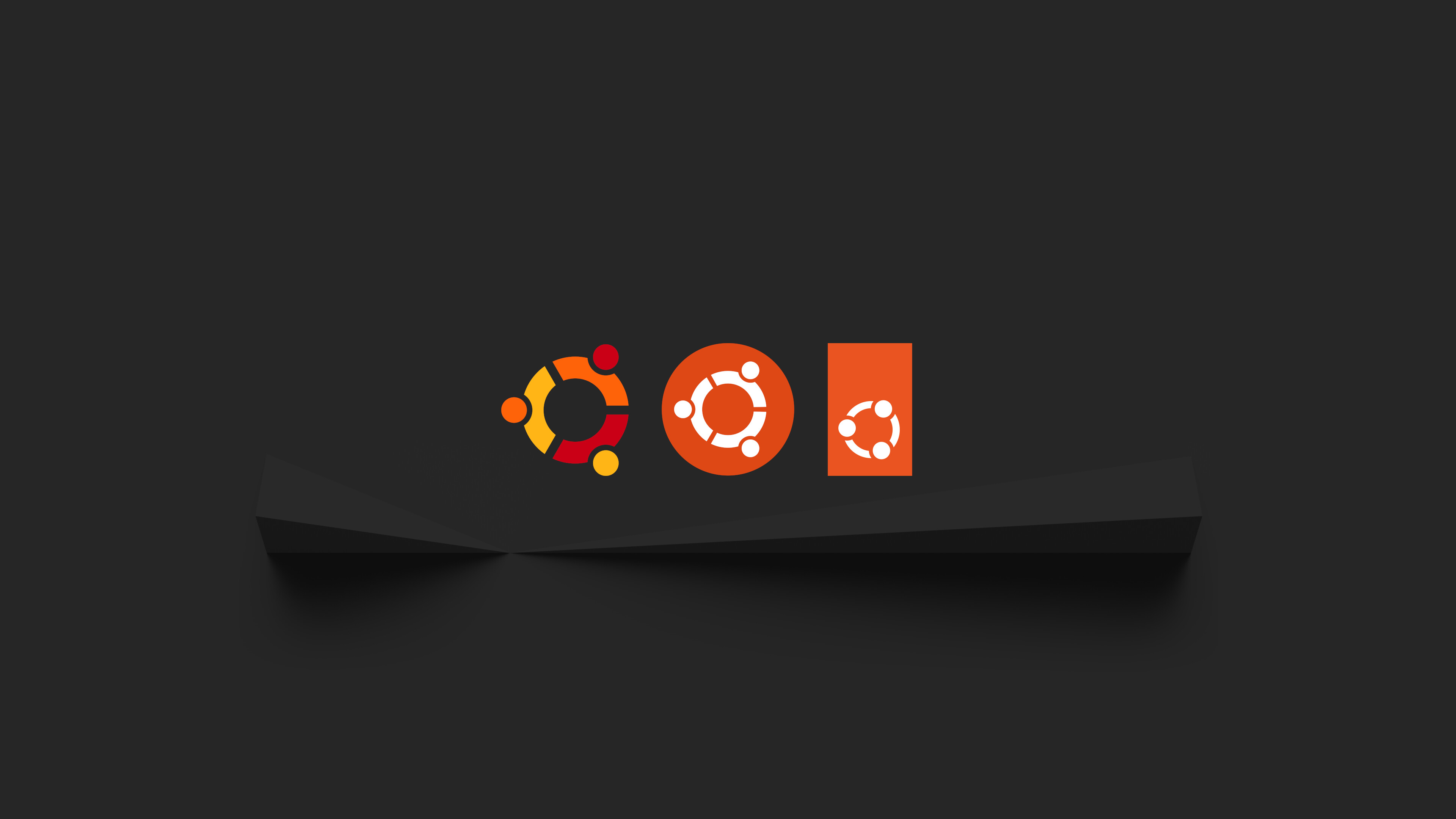 1725690769_ubuntu_legacy_by_aaron_j_prisk_dark.jpg