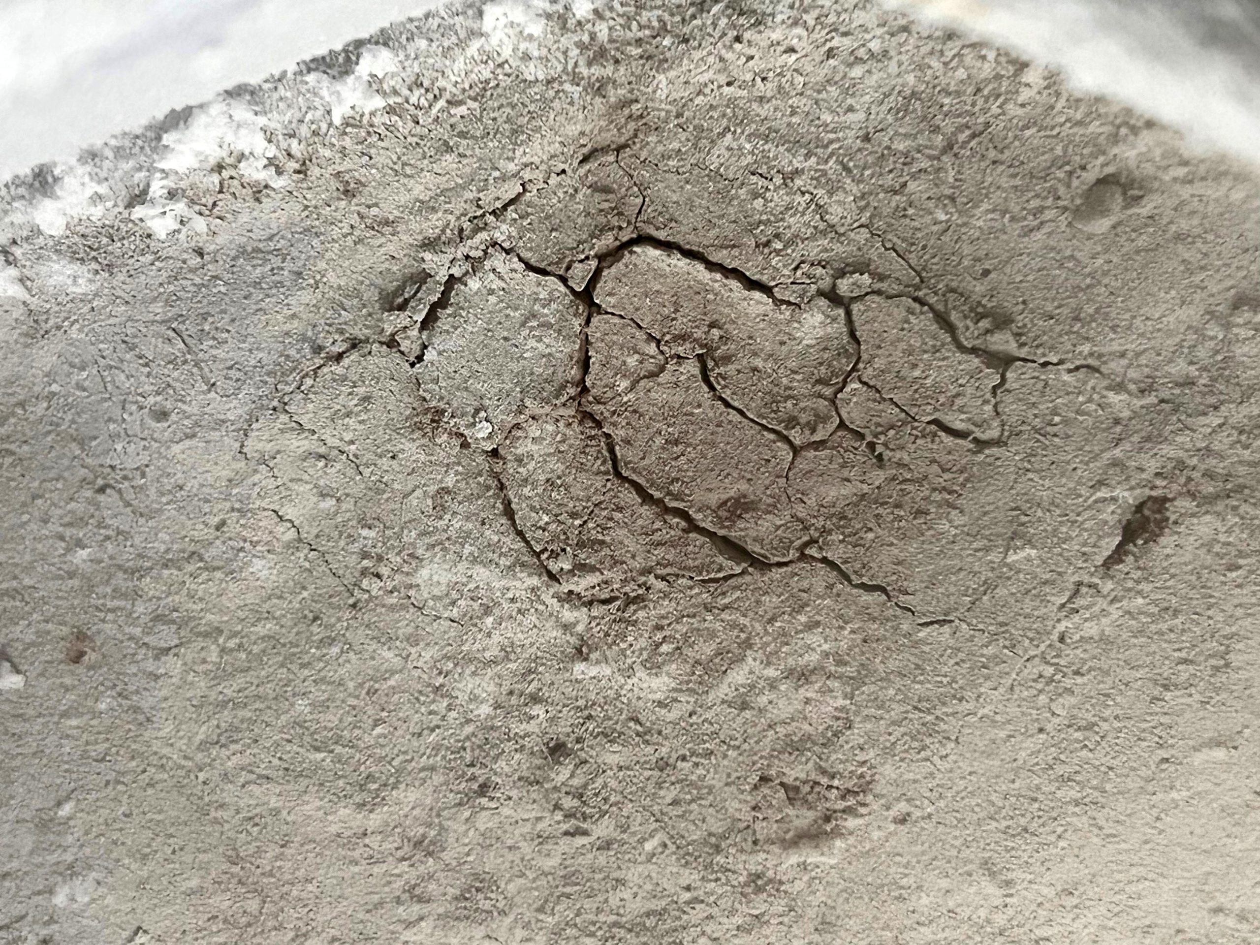 Cracks-Forming-in-Frozen-Martian-Soil-Simulant--scaled.jpg
