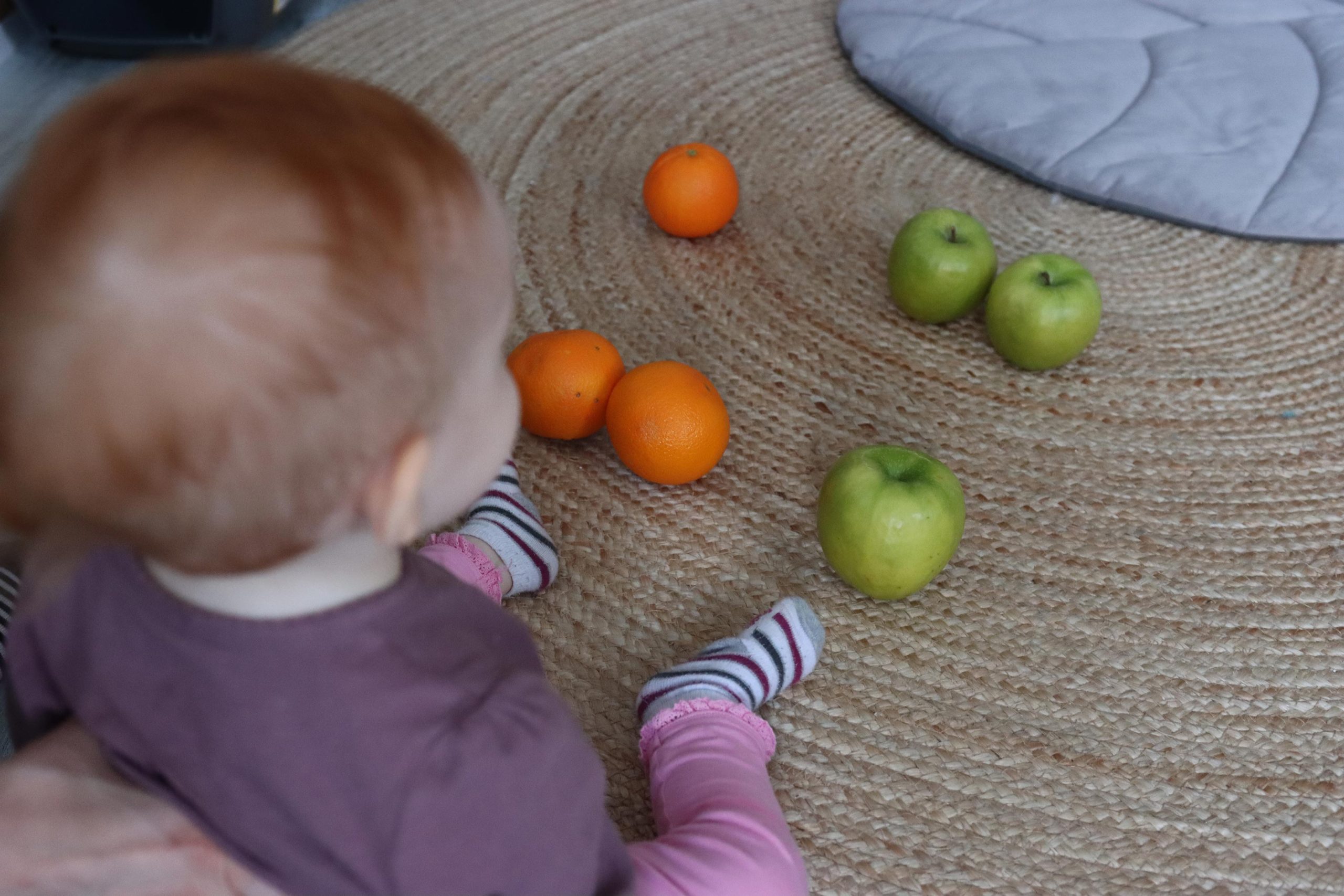 Baby-Observing-Sets-of-Fruit-scaled.jpg