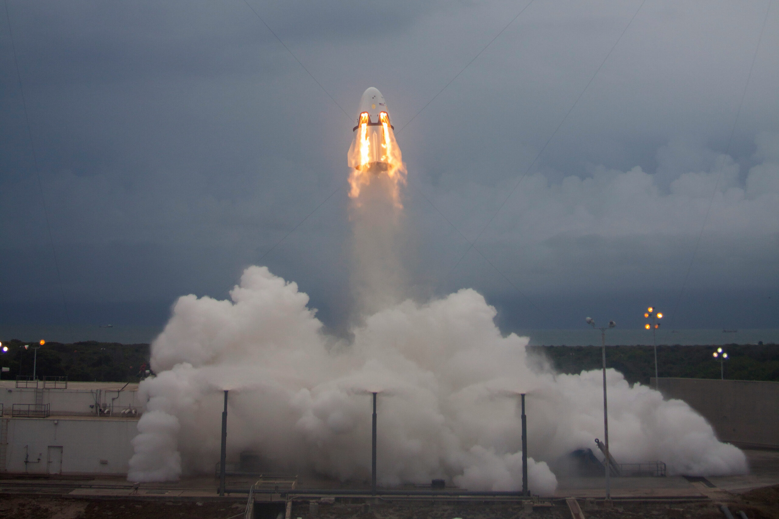 CREW-DRAGON-ABORT-TEST-MAY-2016-scaled.jpg