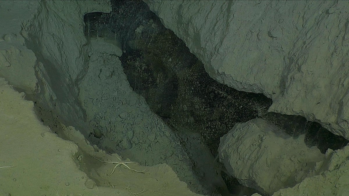 Permafrost-Ice-Arctic-Seafloor.jpg