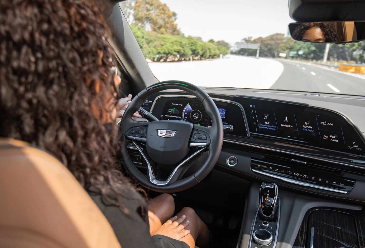 cadillac-escalade-super-cruise.webp