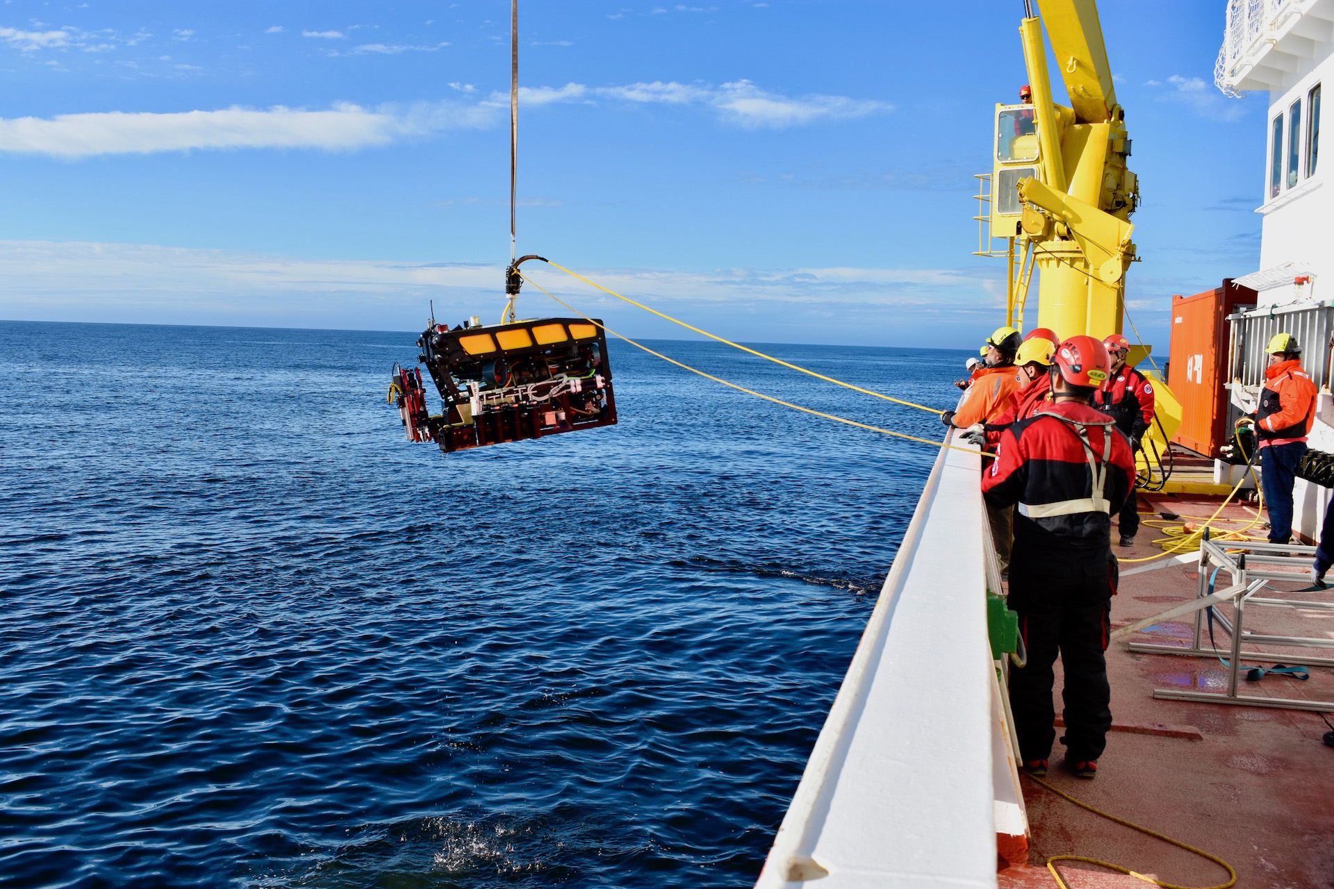 MBARI-Researchers-and-Collaborators-Launch-MBARIs-MiniROV.jpg