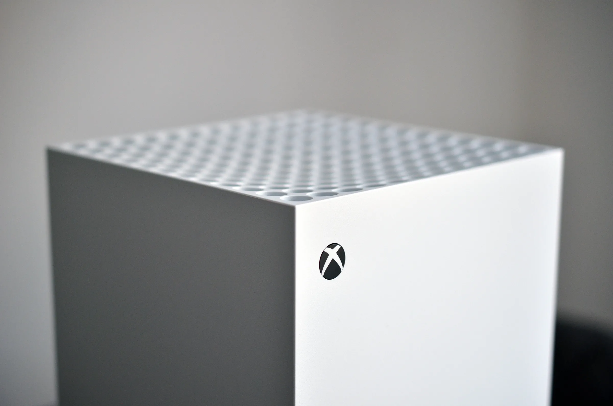 twarren_xboxseriesxwhite__1_.webp