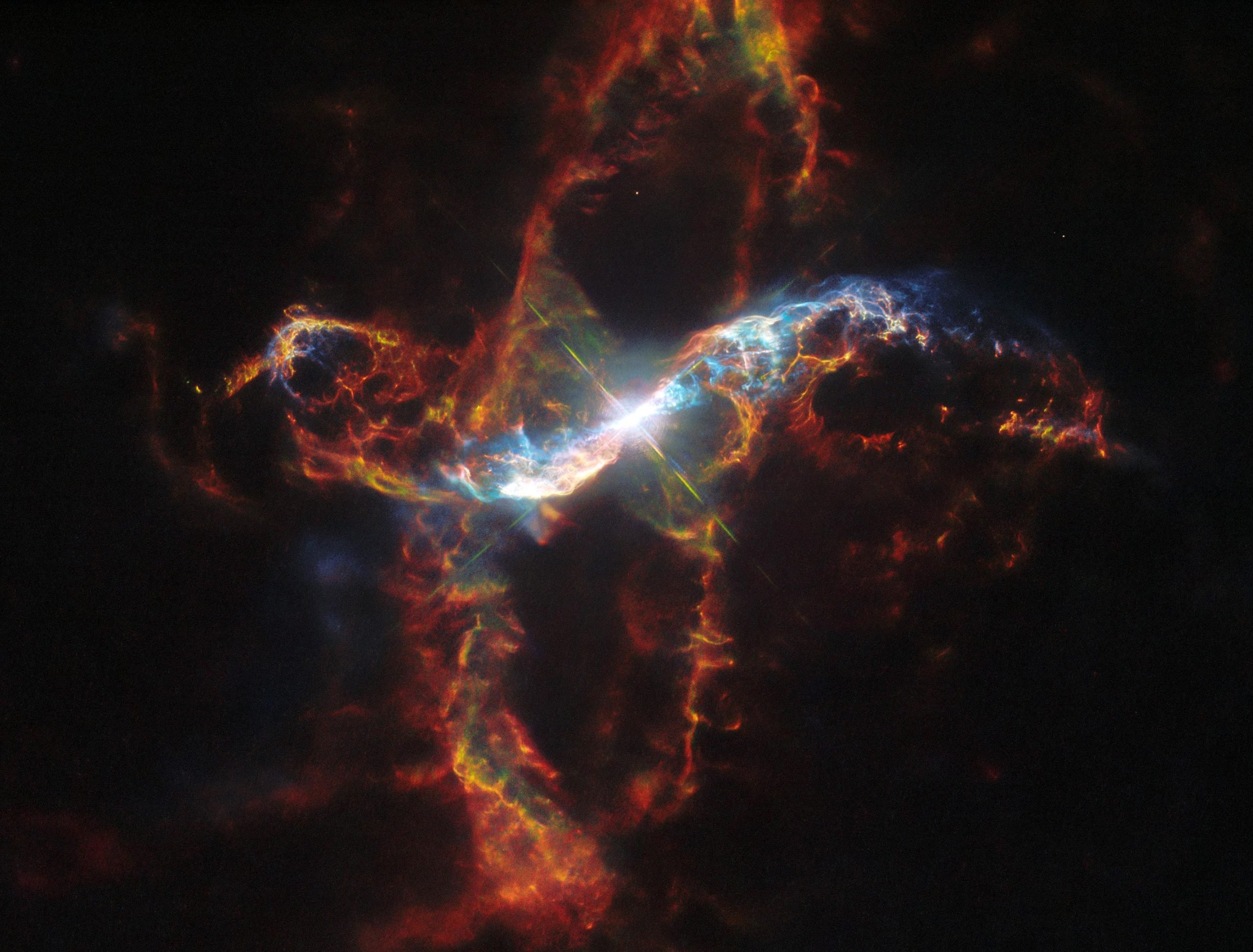 Binary-Star-System-R-Aquarii-scaled.jpg