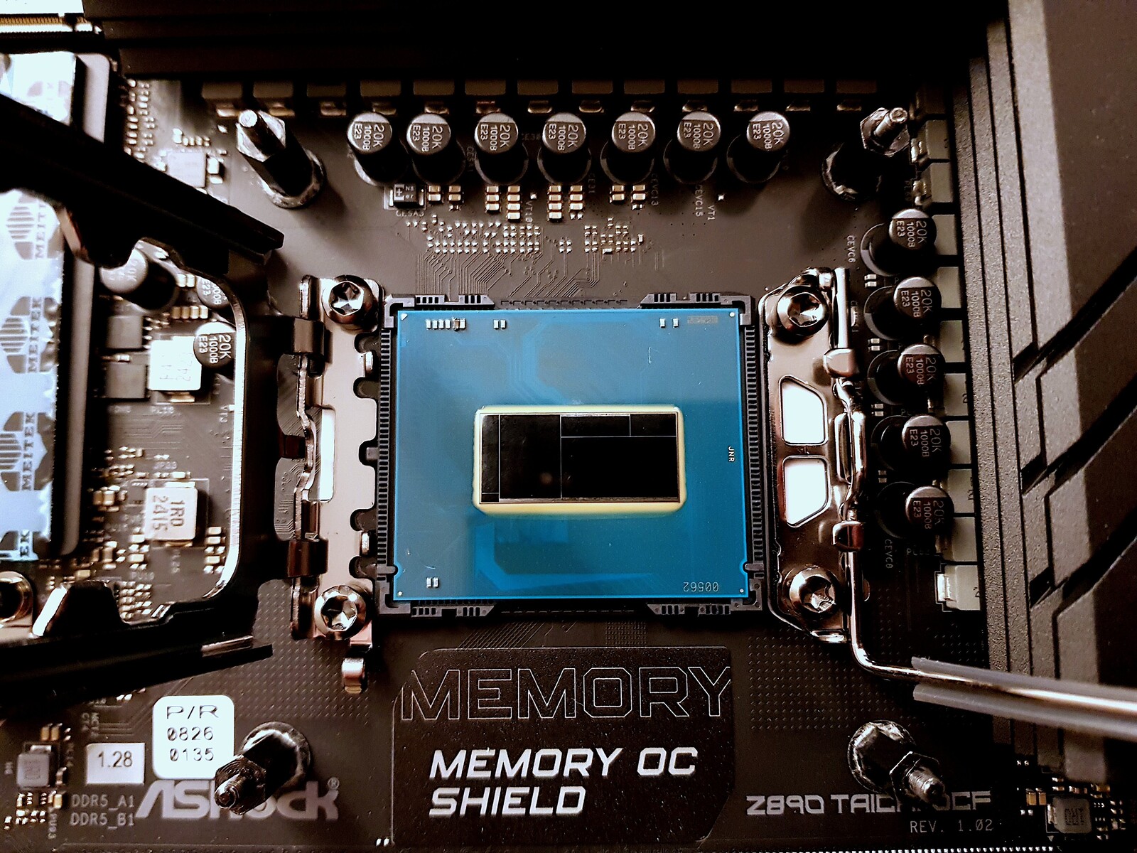 MbfmICseC1ZcVGxR.jpg
