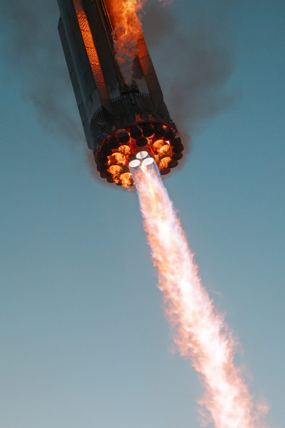 SPACEX-STARSHIP-FLIGHT-5-LANDING-1-971x1456.jpeg