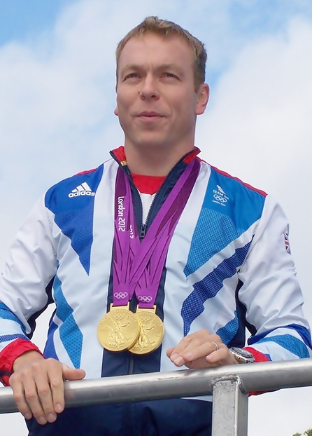 Chris_Hoy_at_the_Homecoming_Parade_(cropped).jpg