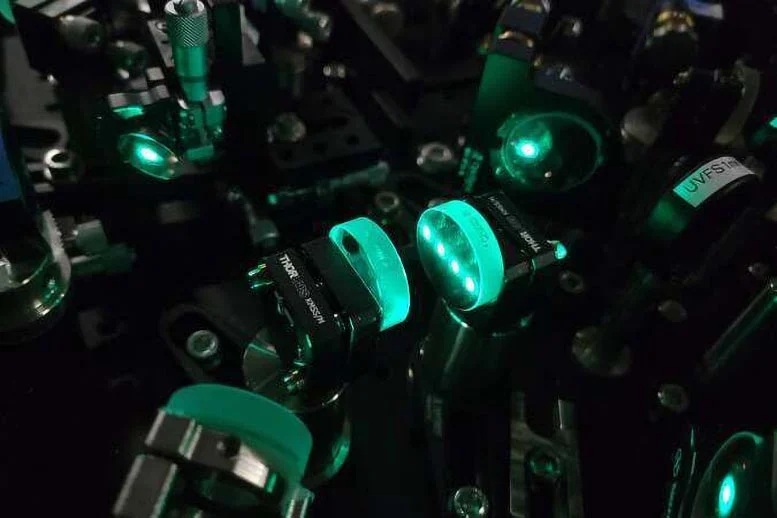 Fastest-Raman-Spectrometer（WEBP 图像，777x518 像素）.jpg