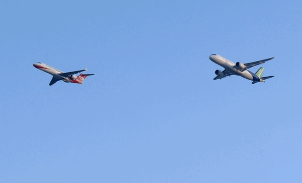 98e408029b7b4b3bb6003855ea01377e.gif