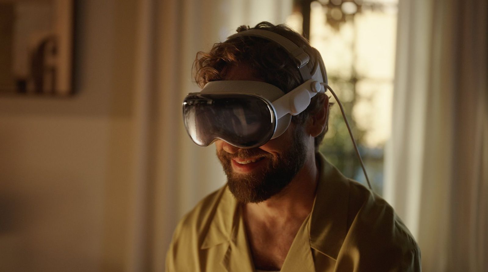 vision-pro-over-head-strap.jpeg