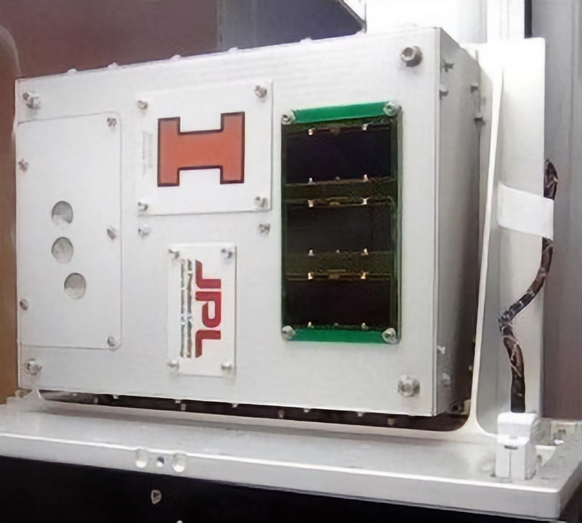SEAQUE-Space-Entanglement-and-Annealing-QUantum-Experiment.jpg