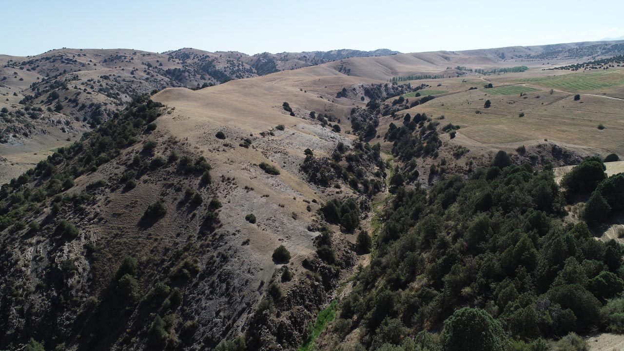 Drone-Image-of-Mountains-in-Tugunbulak.jpg