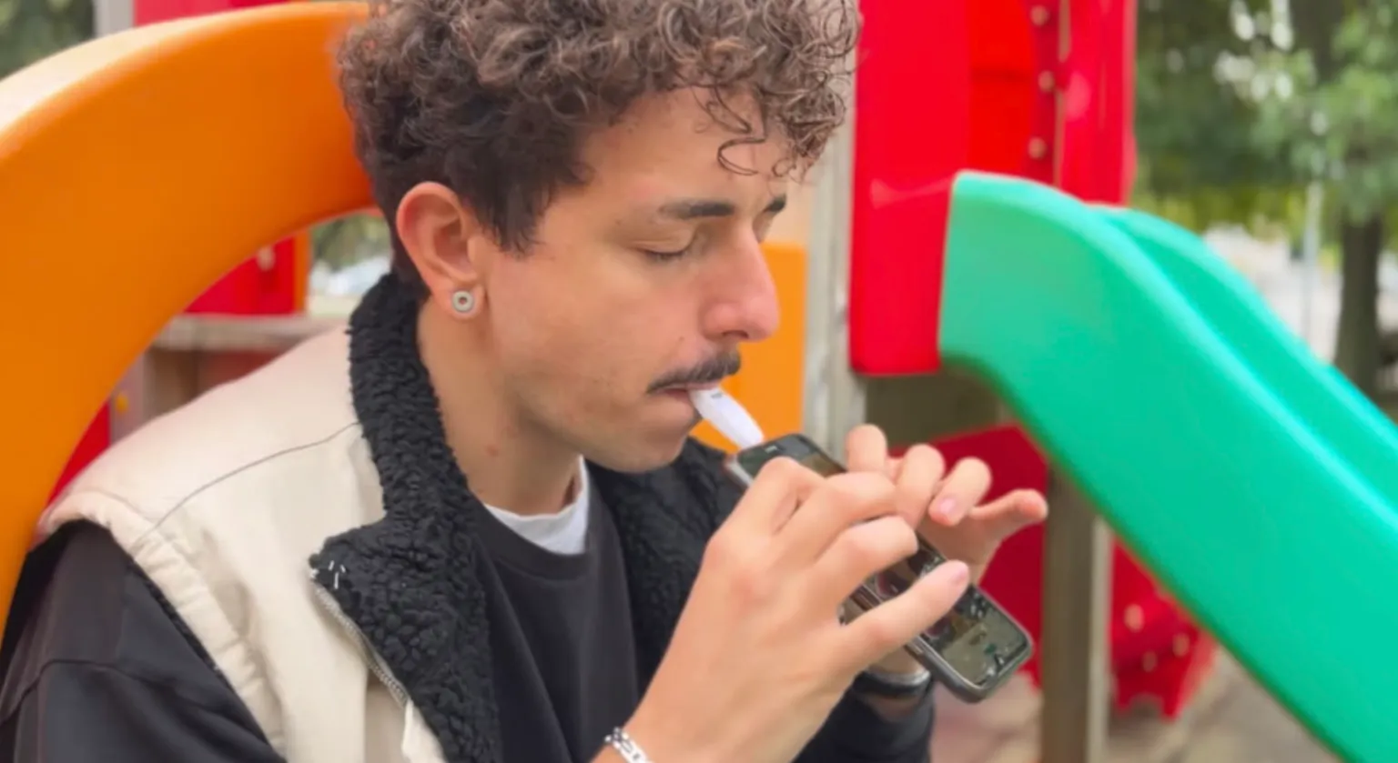 artinoise-recorder-guy.webp