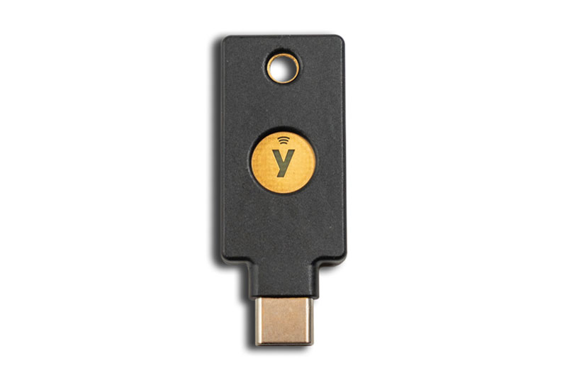 Yubico-Yubikey-Zwei-Faktor-Authentifizierung-5C-NFC-senkrecht.jpg