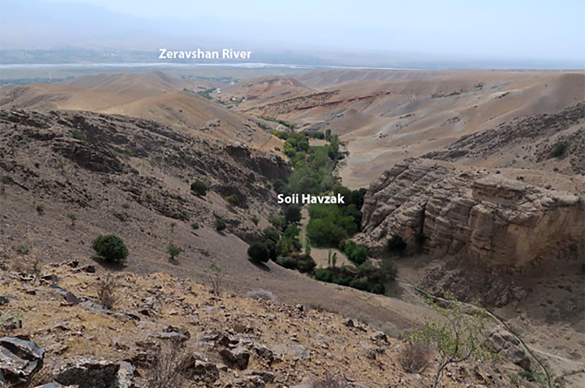 View-on-Zeravshan-River-Valley-From-Soii-Havzak.jpg