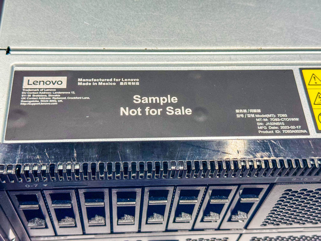 Lenovo-ThinkSystem-SR860-V3-CXL-Astera-Labs-2.jpg