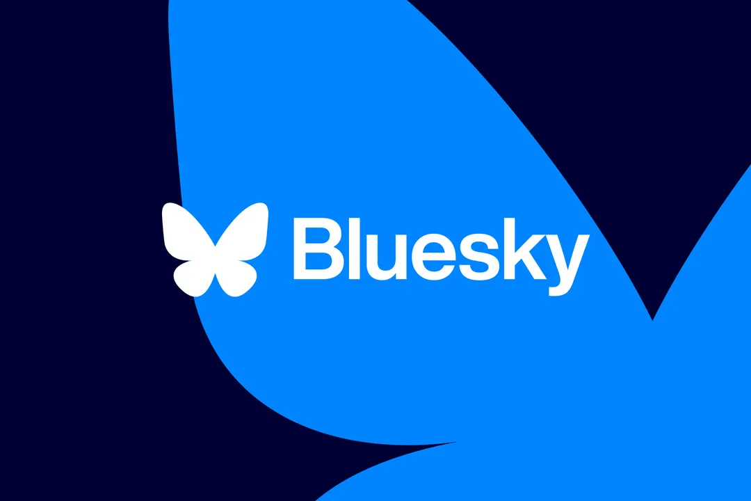 STK133_BLUESKY__A.webp