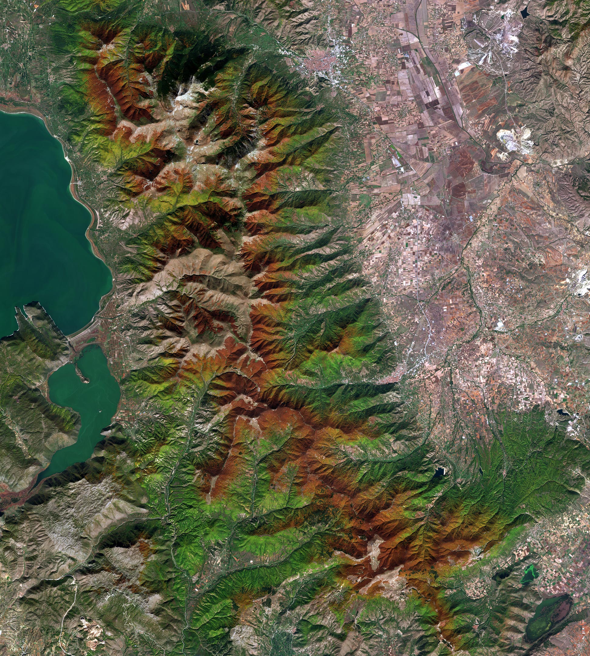 Autumn-Hues-Captured-From-Space.jpg