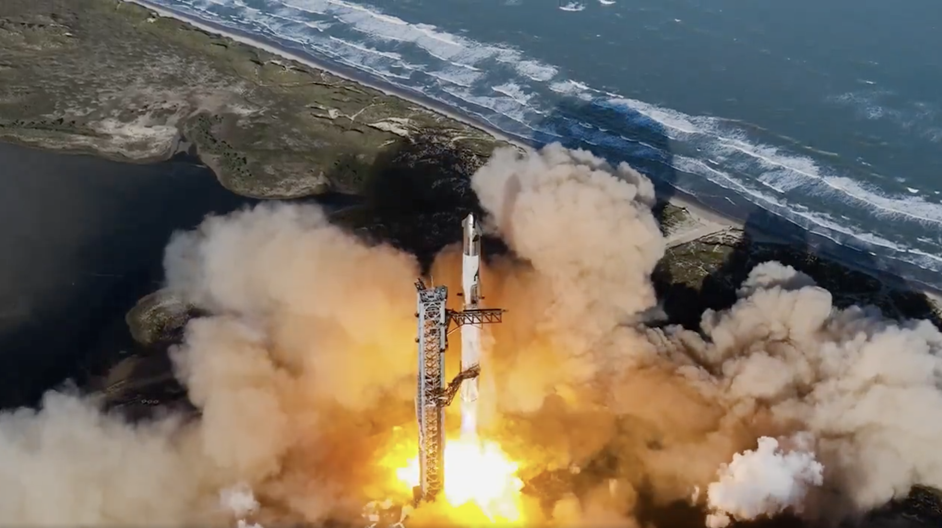SPACEX-STARSHIP-FLIGHT-6-LAUNCH-NOVEMBER-2024.png