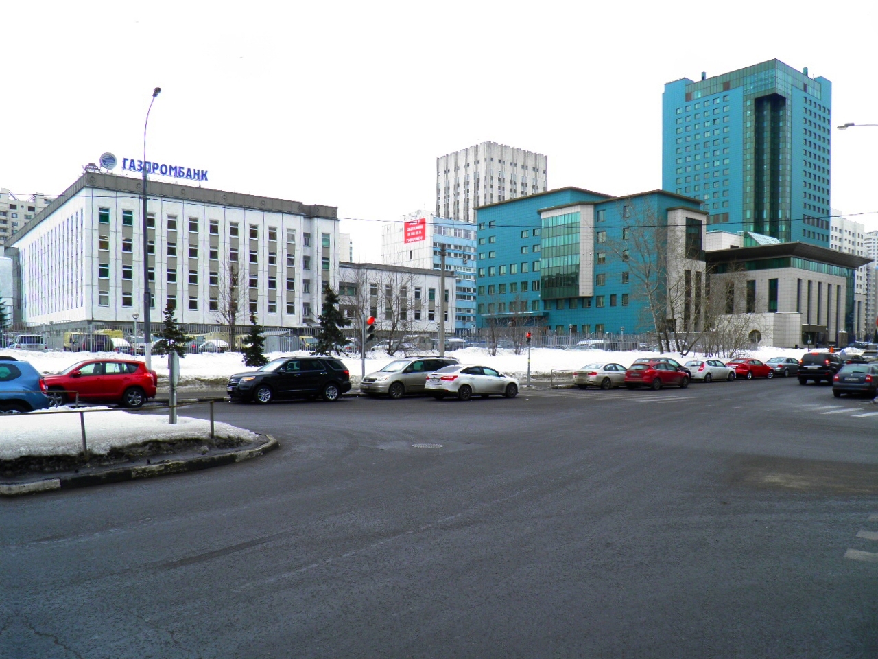 Moscow,_Novocheremushkinskaya_Street_office_block.jpg