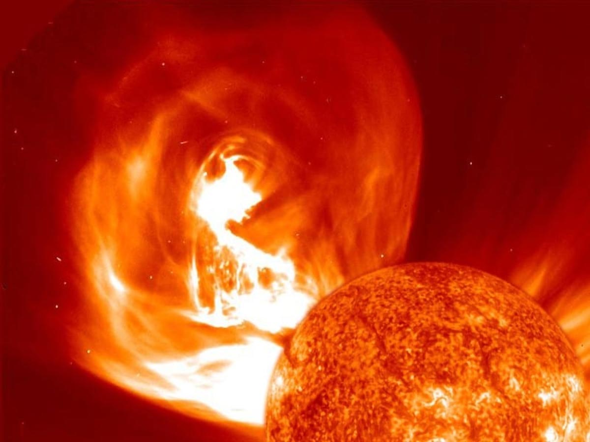 Solar-Storm-With-Plasma-Ejection.jpg