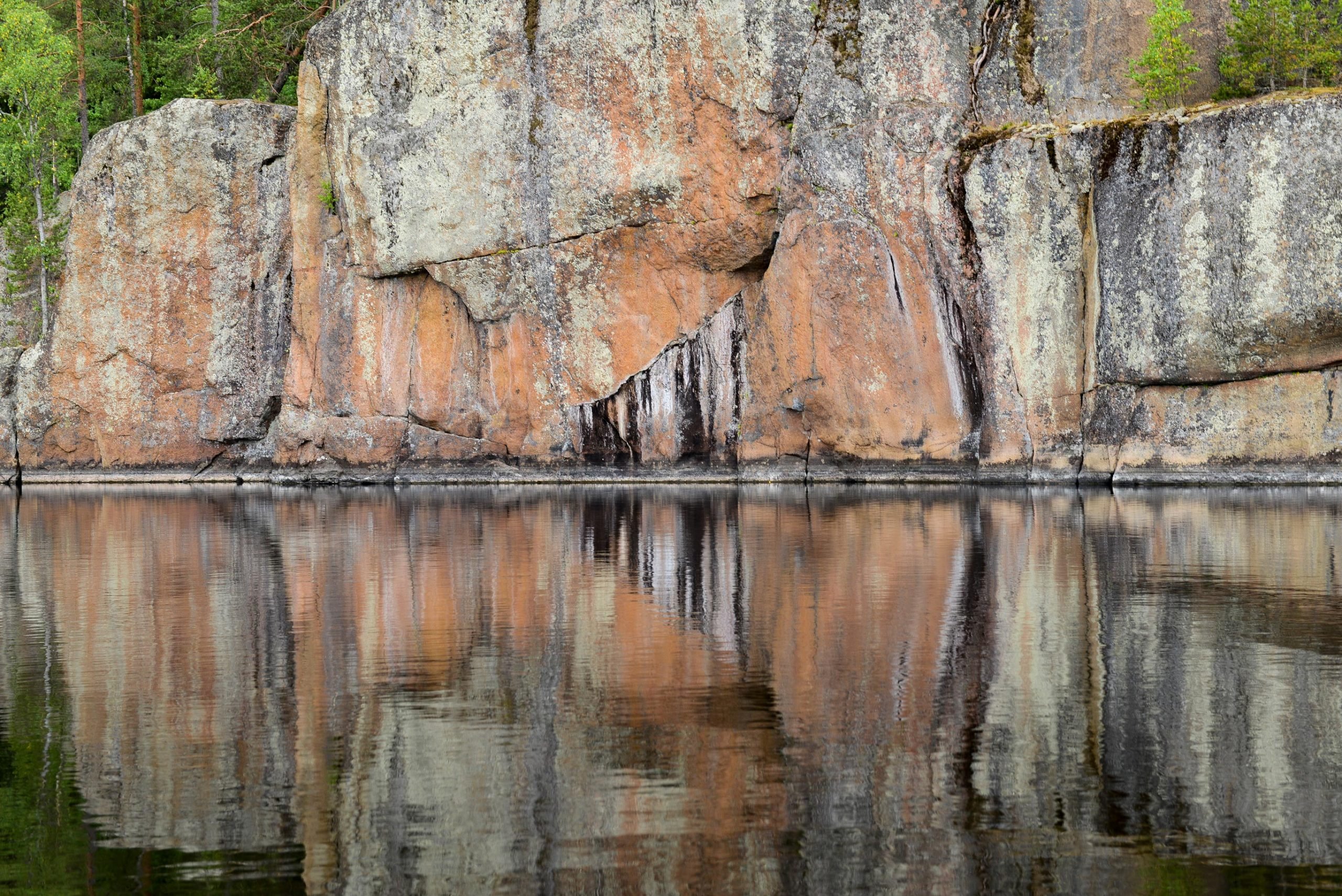 Painted-Rock-of-Keltavuori-in-Southeastern-Finland-scaled.jpg