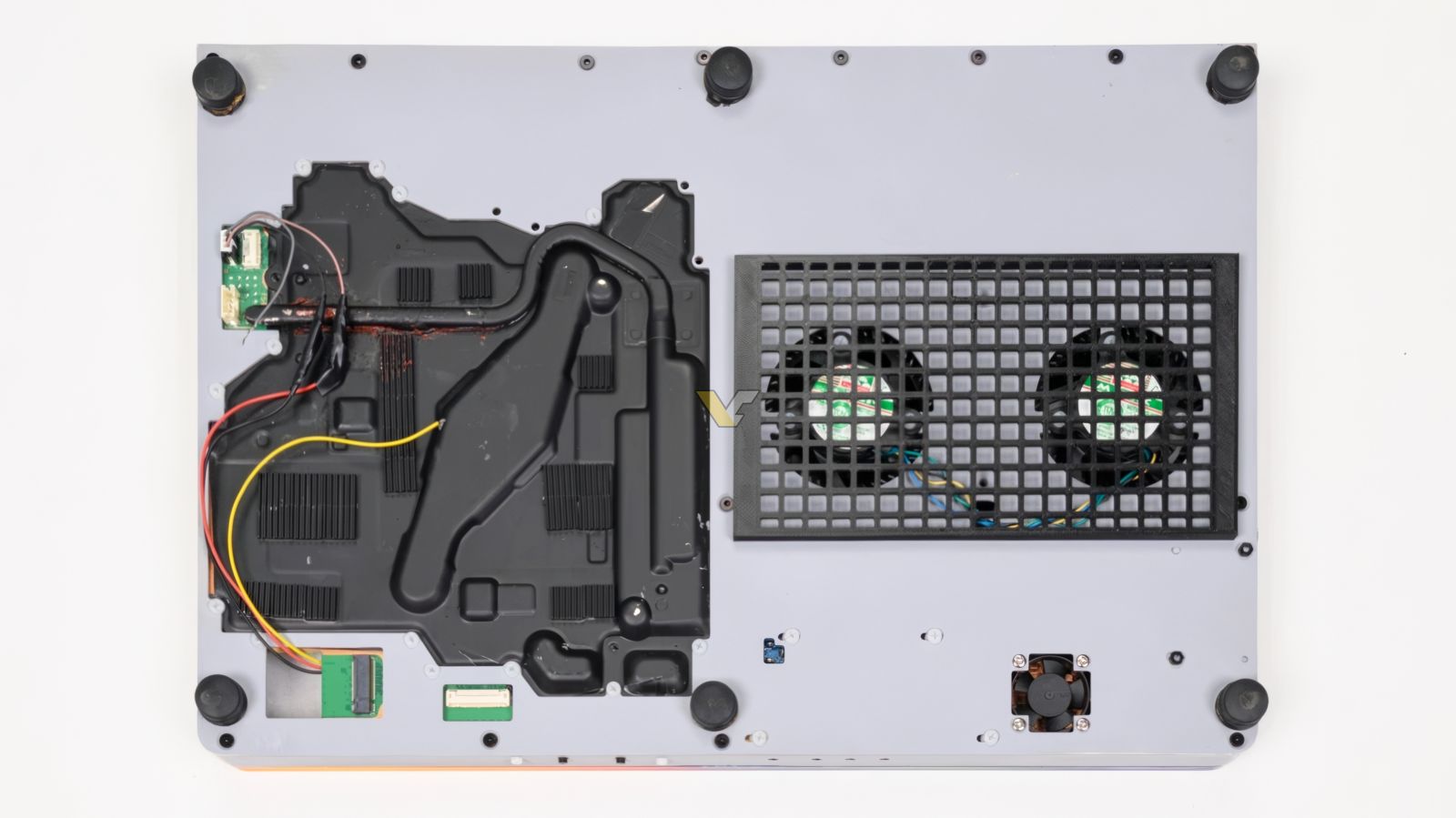 BBOOK-AI-PLAYSTATION-5-LAPTOP-5.jpg
