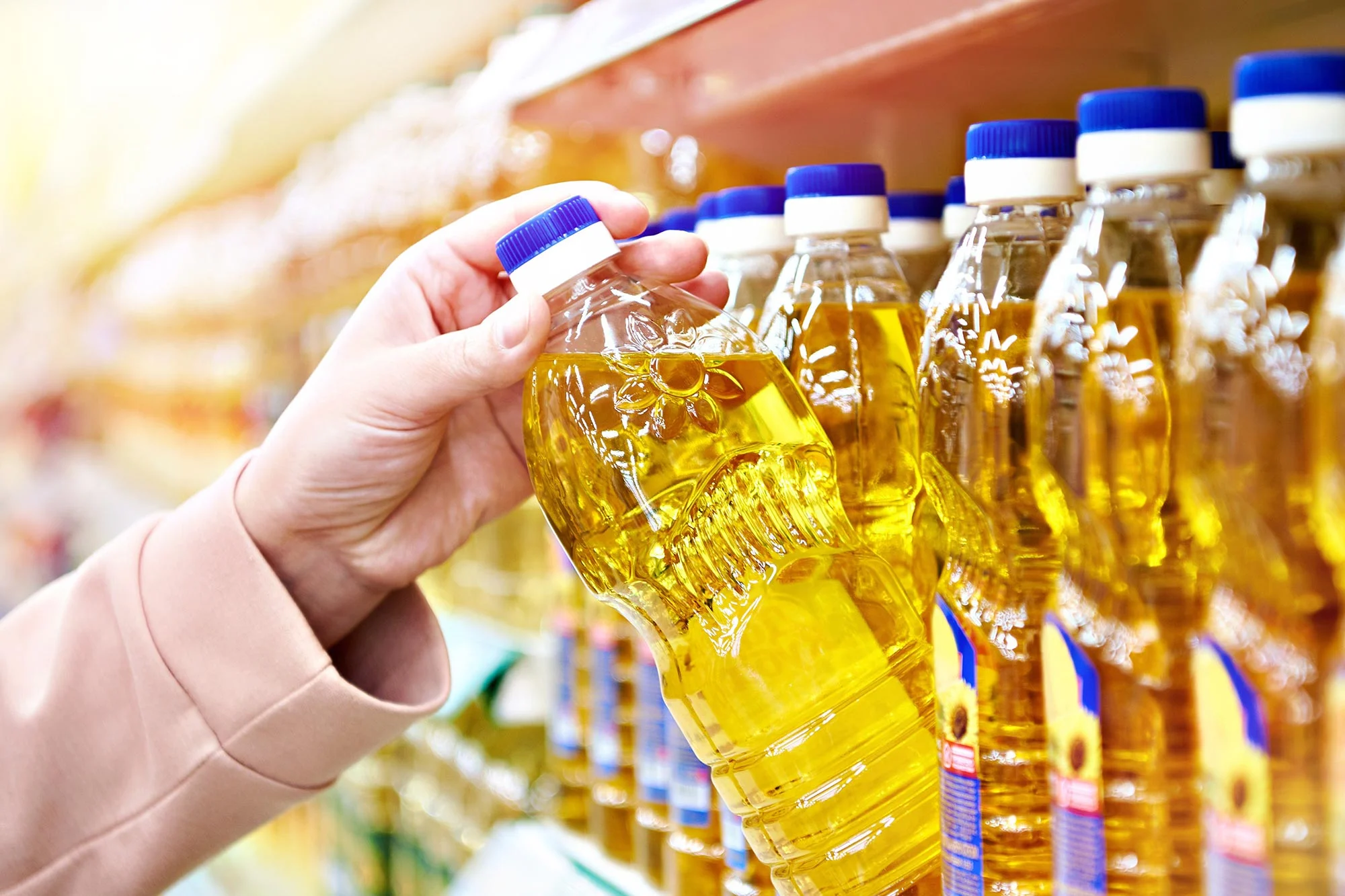 Sunflower-Oil-in-Grocery-Store.jpg