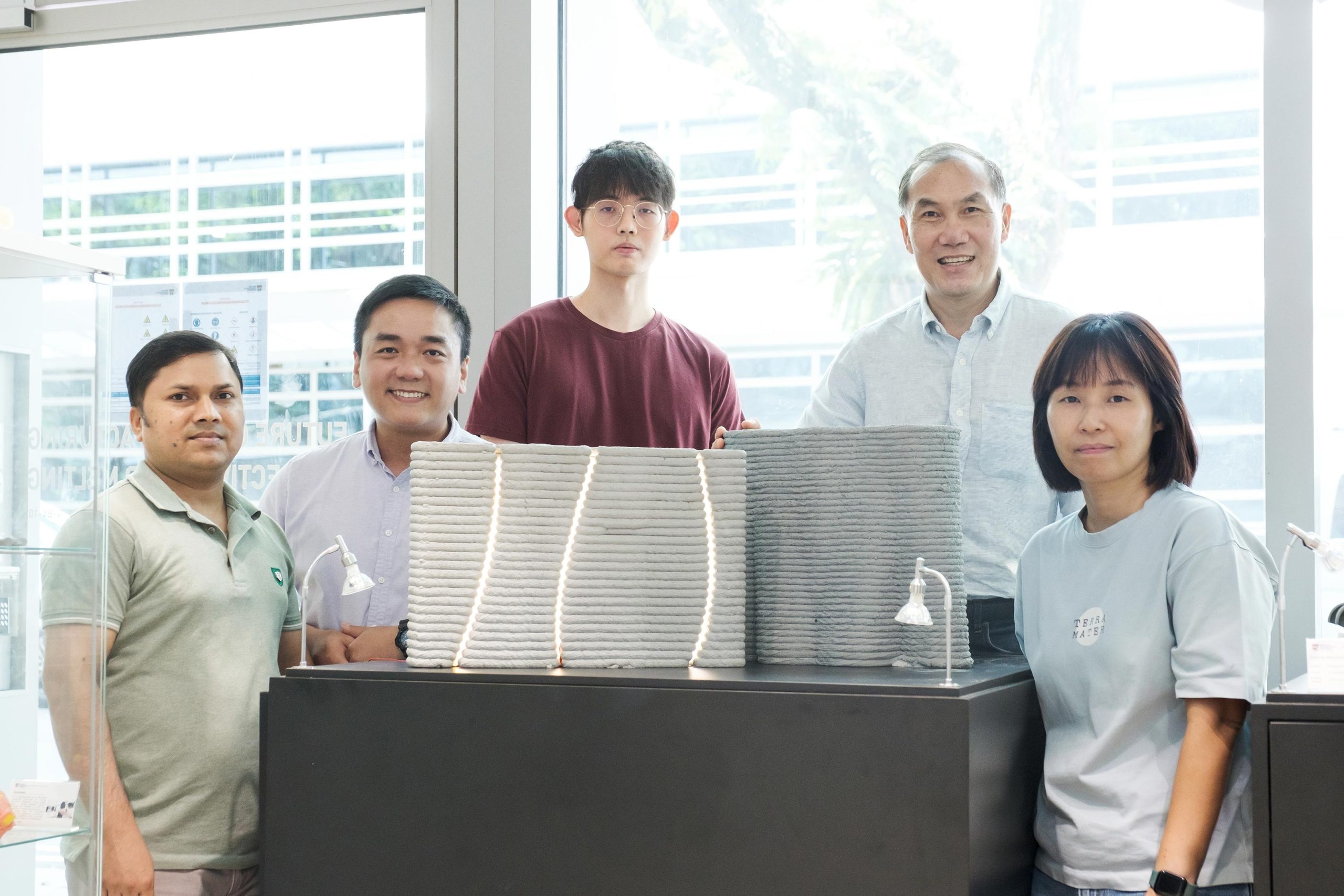 NTU-Singapore-Scientists-Carbon-Capture-3D-Concrete-Printing-scaled.jpg