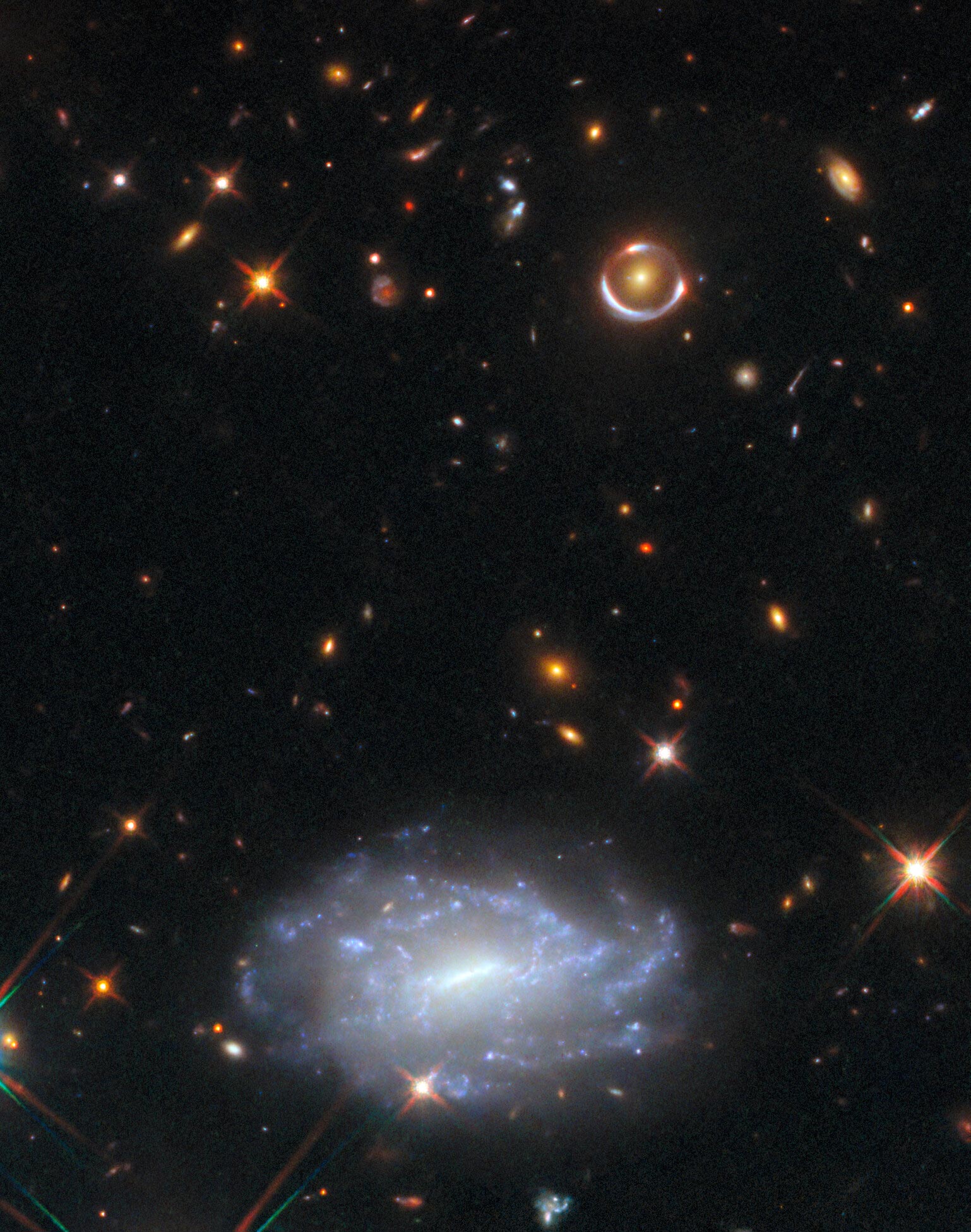 Tiny-Patch-Constellation-Hydra-Hubble.jpg