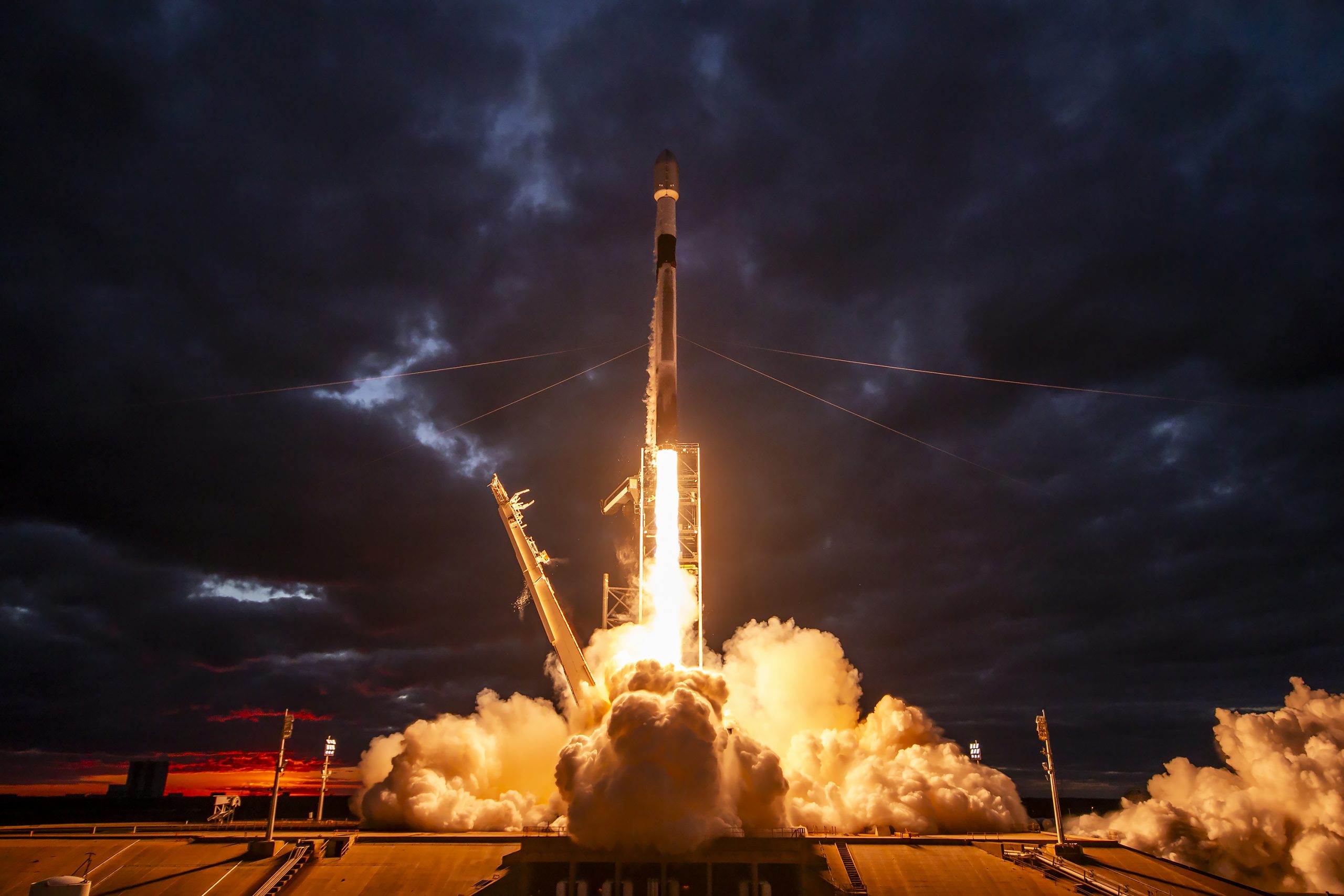 SPACEX-FALCON-9-NOVEMBER-2024-scaled.jpeg