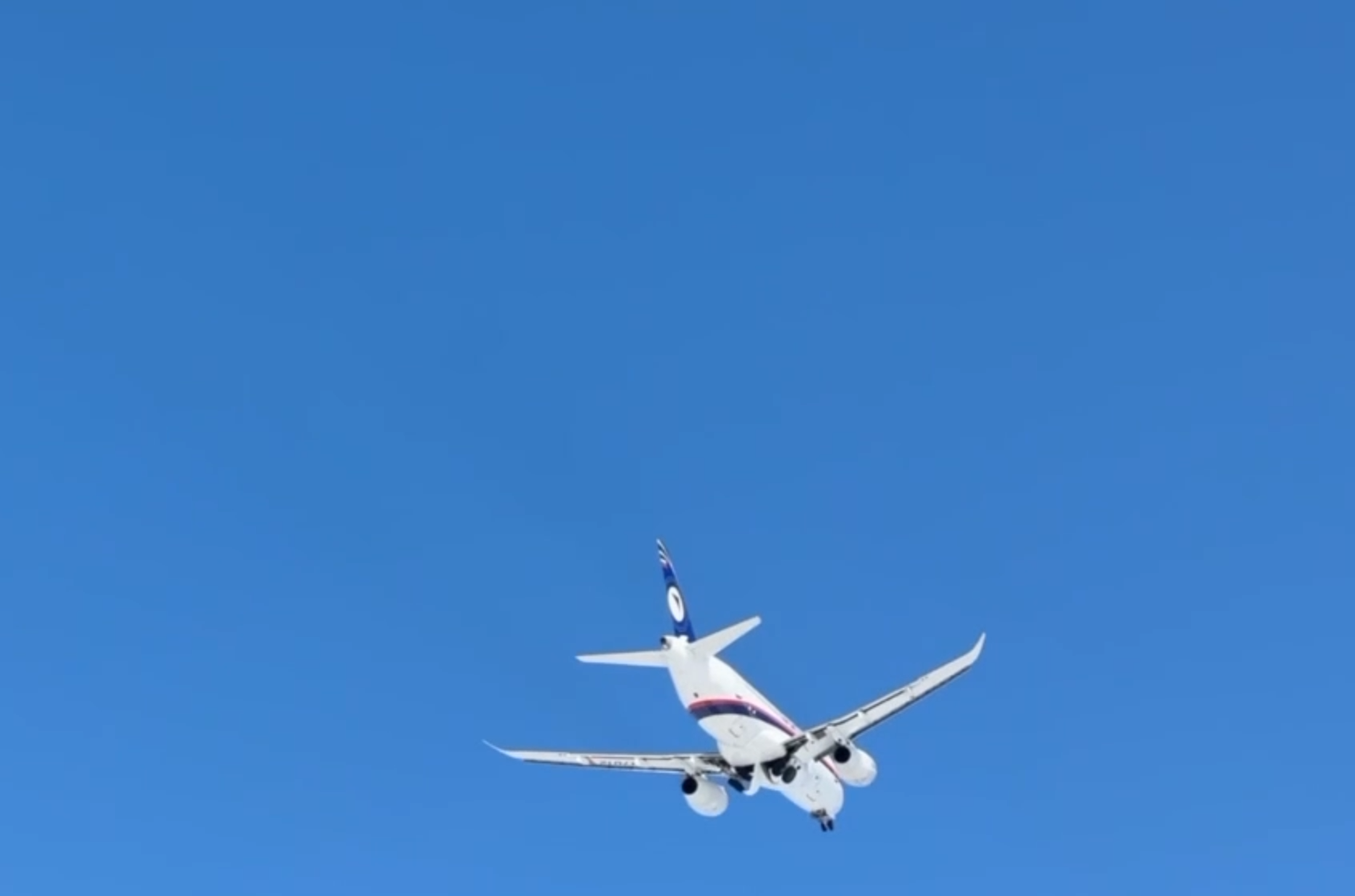 4c045f1532aa40fea75a48378bc5deb1.png